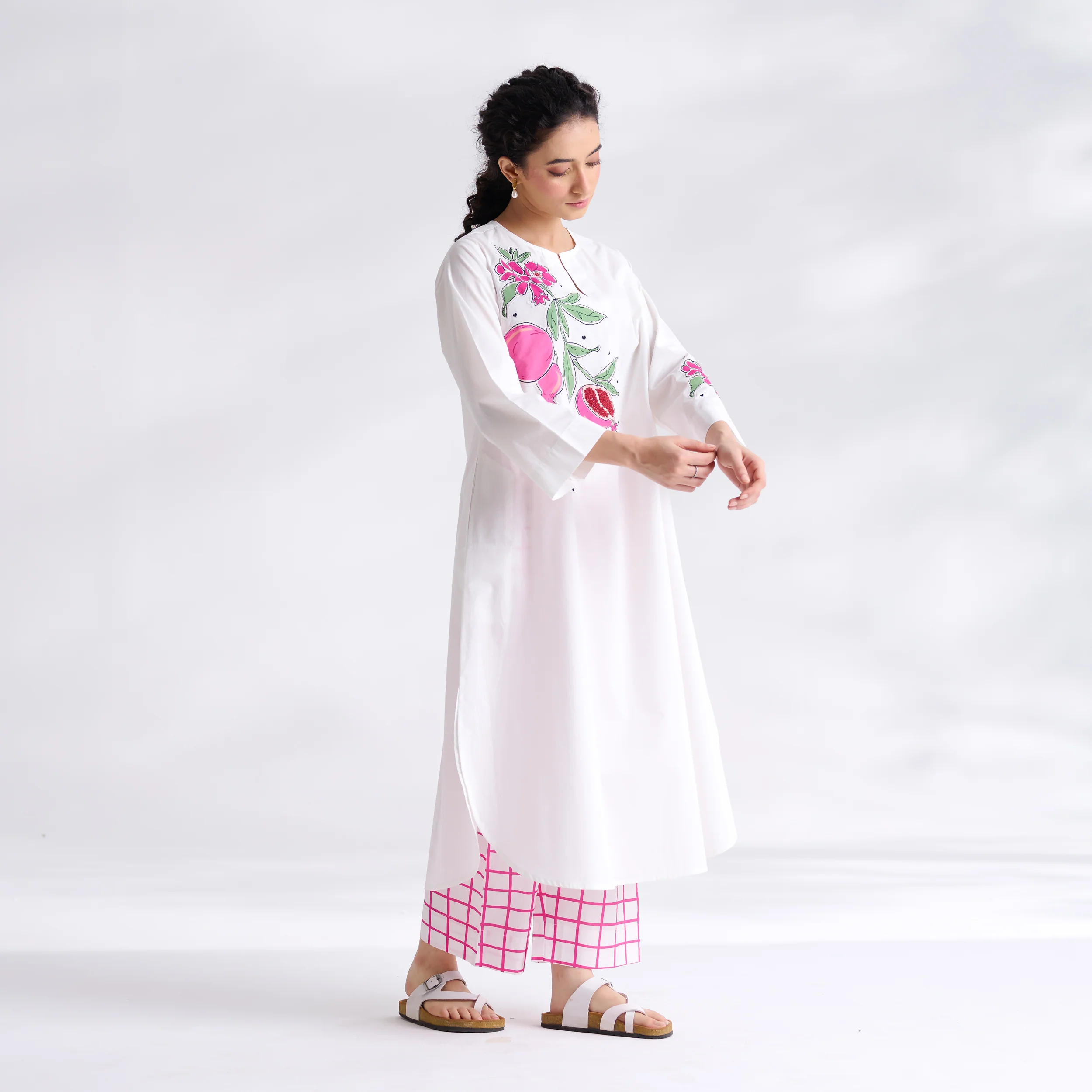 Anaar Patchwork Cotton Kurta Set - Fuchsia - Image 7