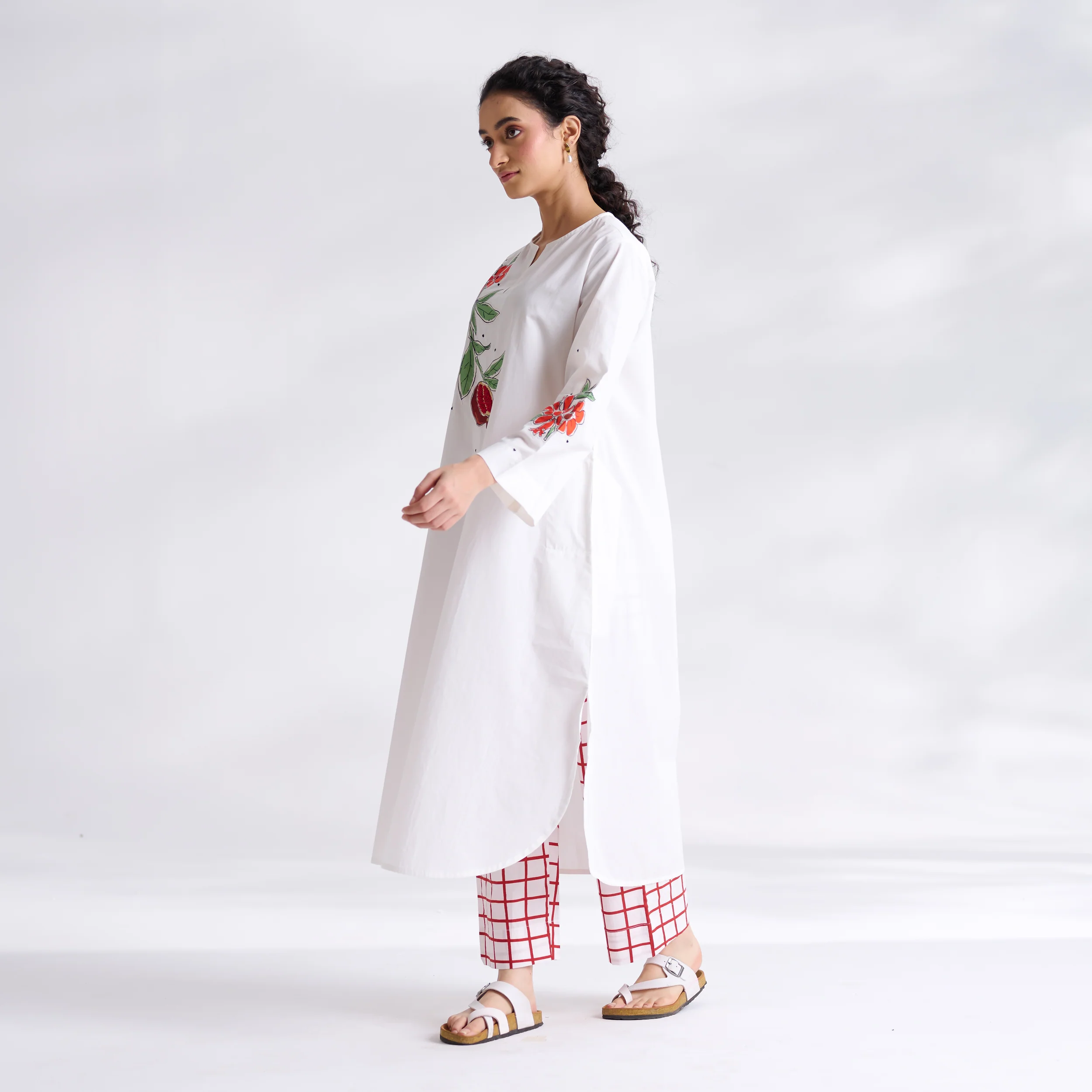 Anaar Patchwork Cotton Kurta Set - Red - Image 7