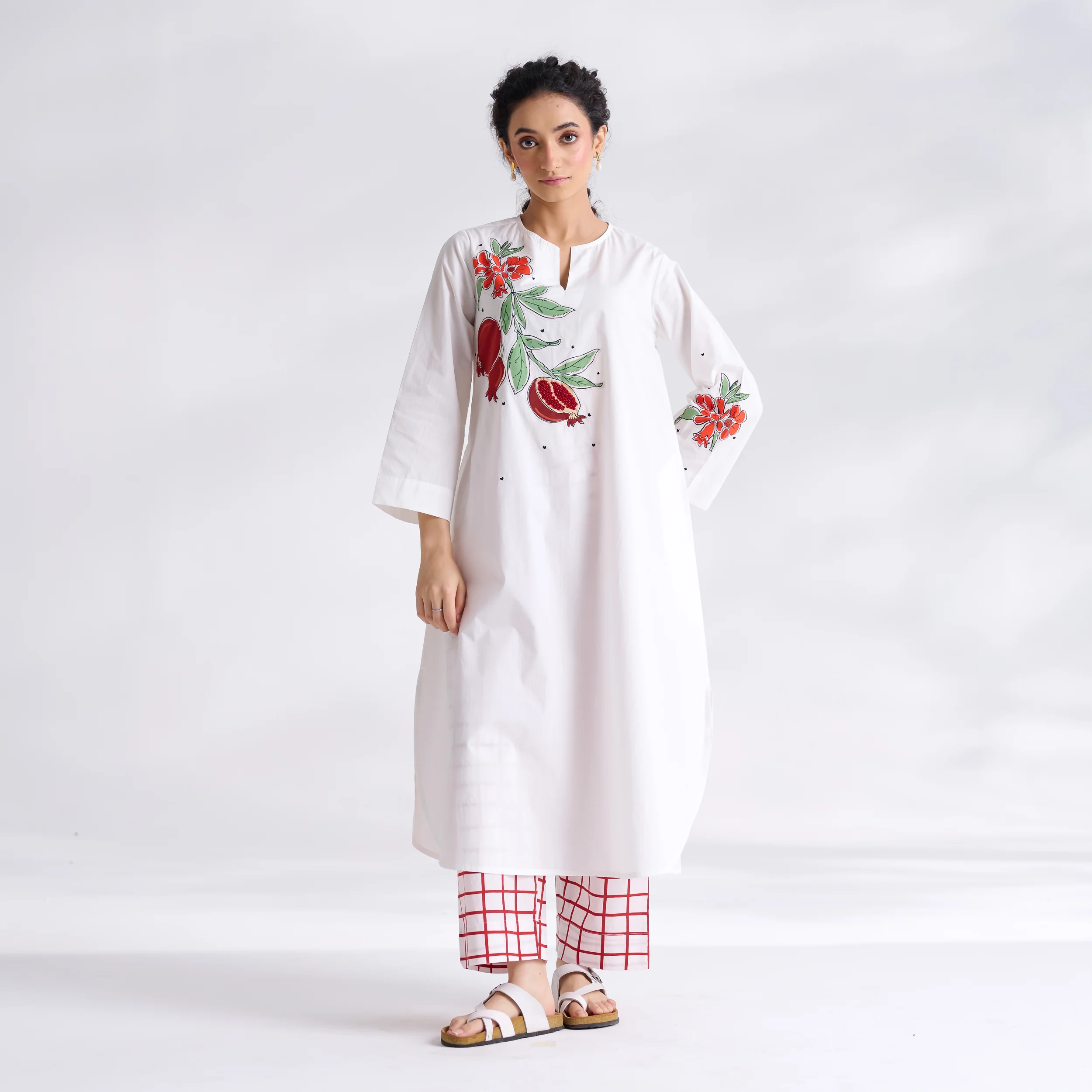 Anaar Patchwork Cotton Kurta Set - Red - Image 9