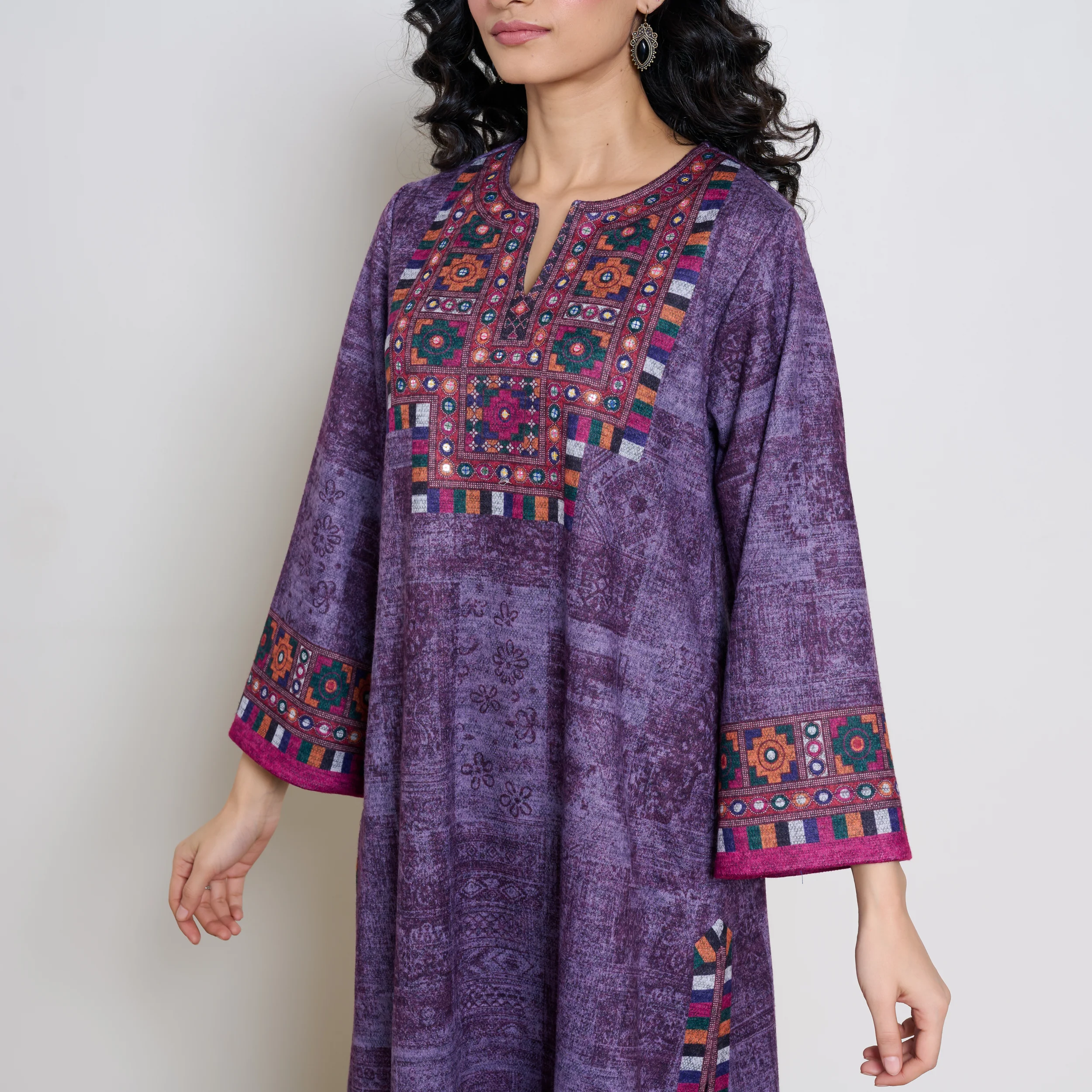Banjara Woollen Hand Embroidered Kurta - Cherry Lacquer - Image 5