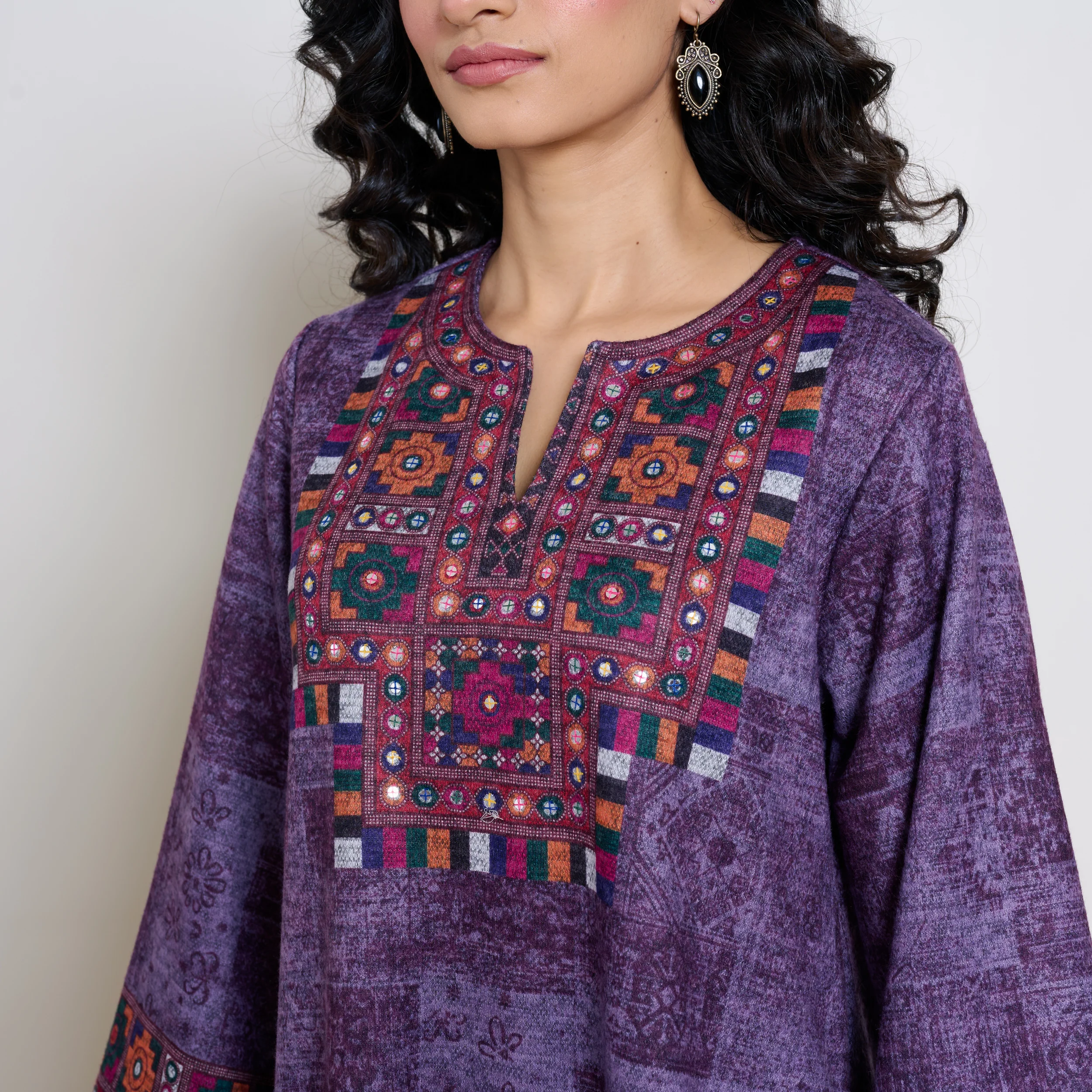Banjara Woollen Hand Embroidered Kurta Set - Cherry Lacquer - Image 2