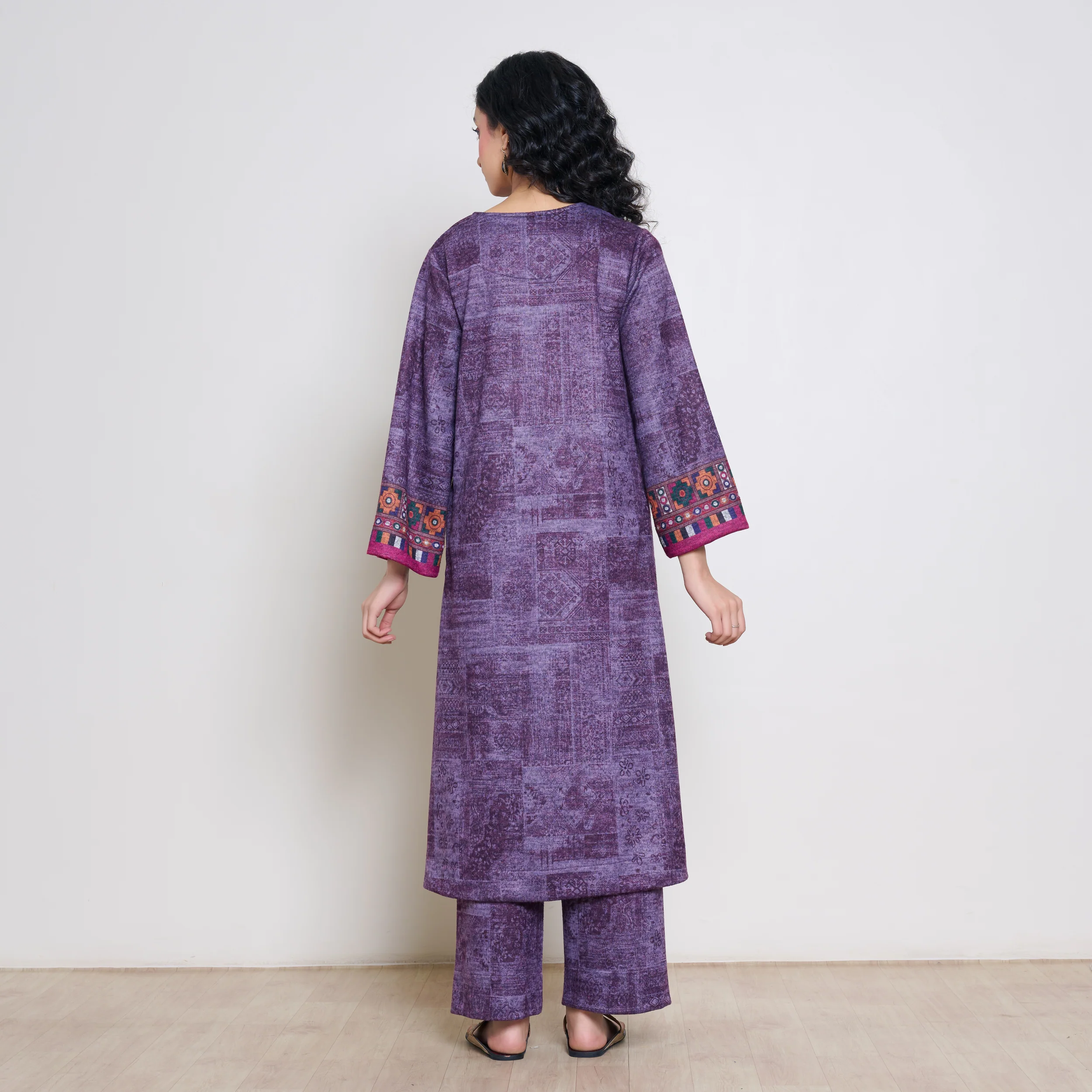 Banjara Woollen Hand Embroidered Kurta Set - Cherry Lacquer - Image 7