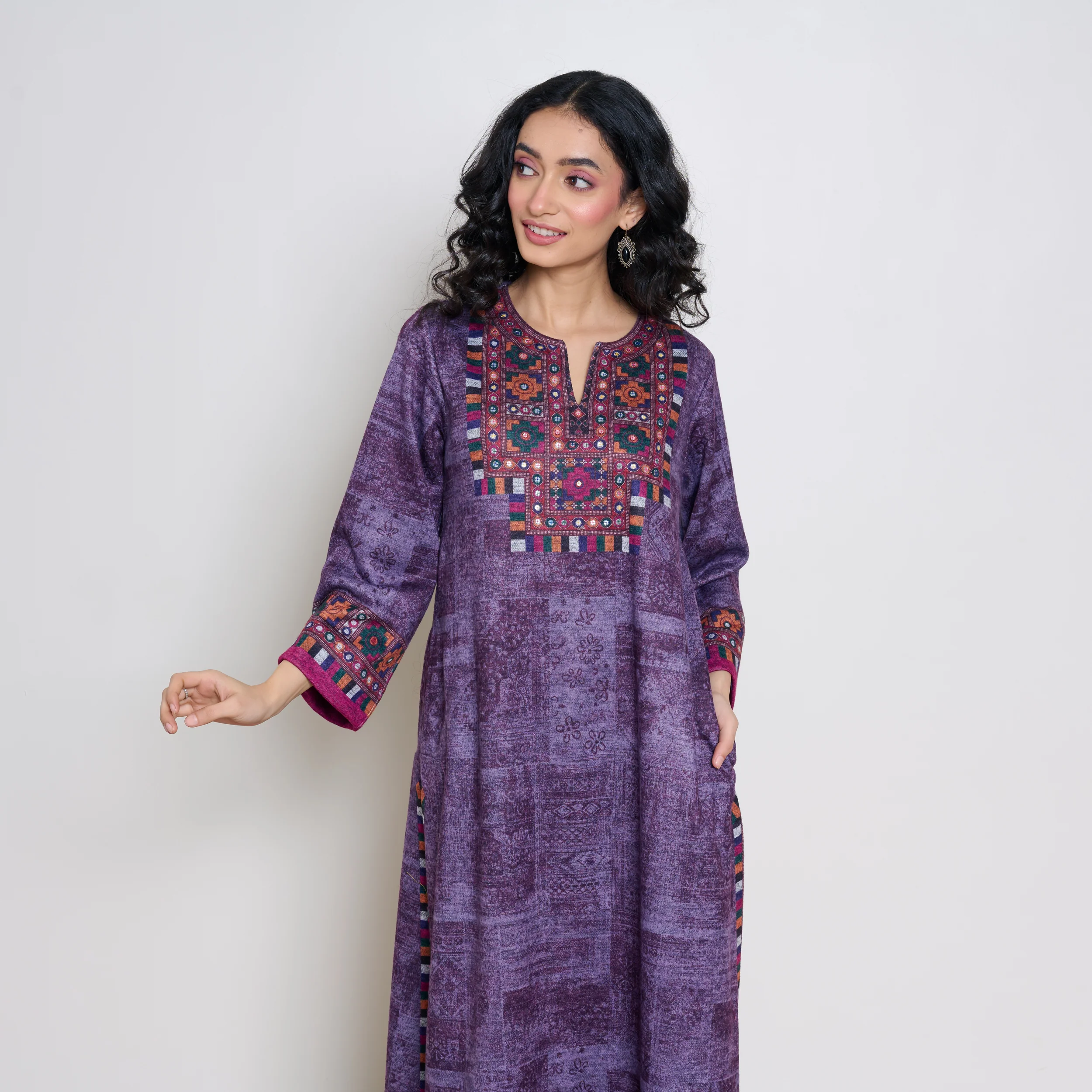 Banjara Woollen Hand Embroidered Kurta Set - Cherry Lacquer - Image 9