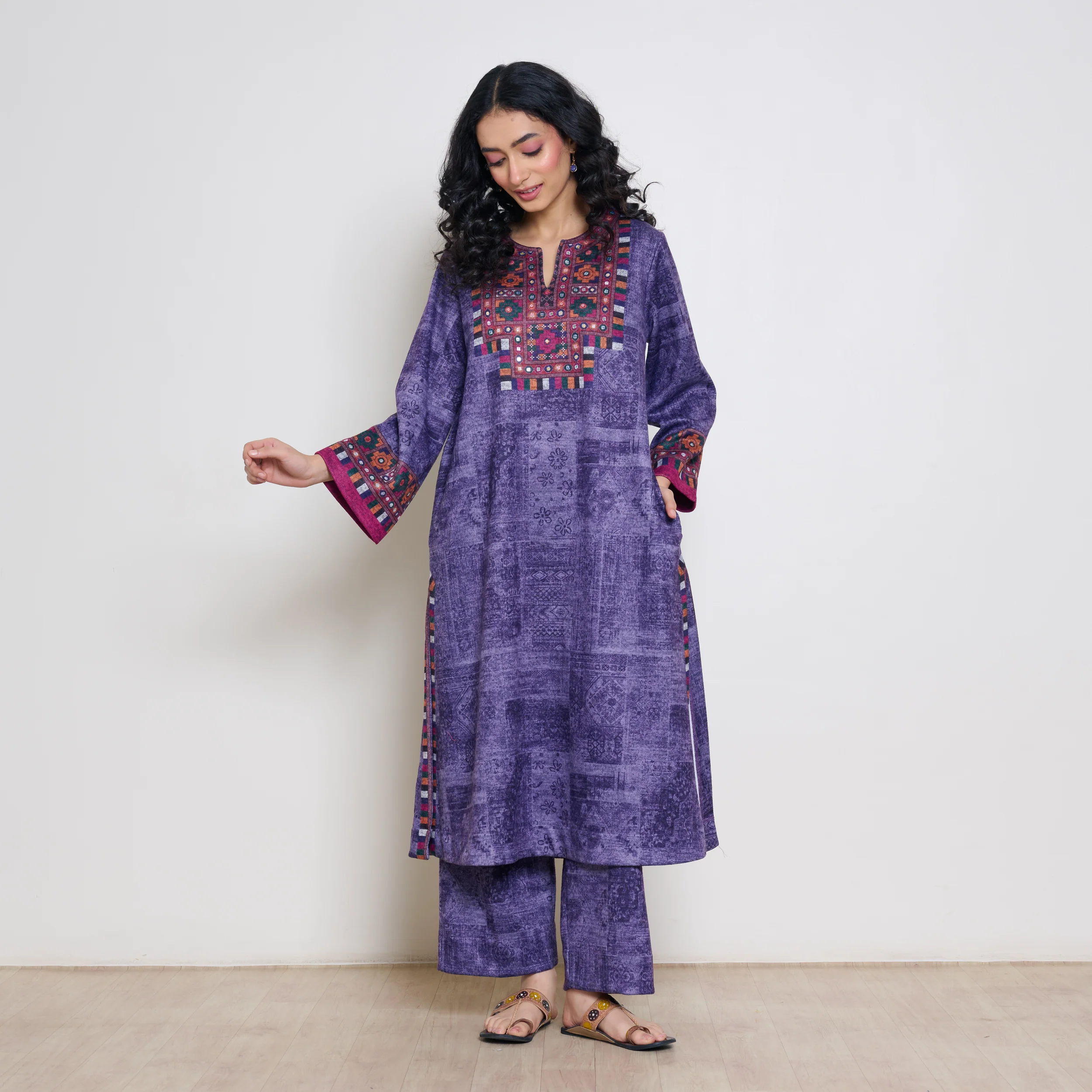 Banjara Woollen Hand Embroidered Kurta Set - Violet - Image 8
