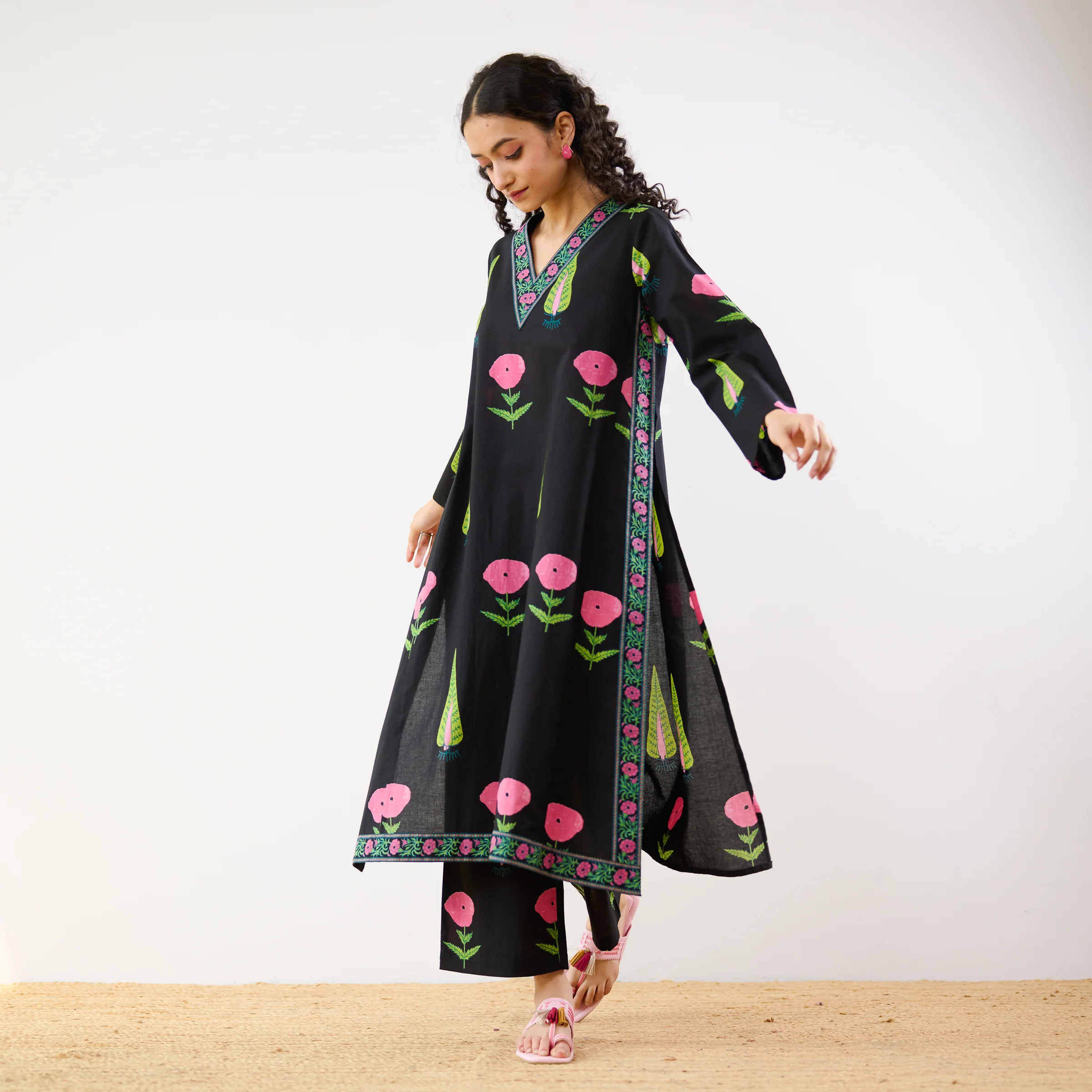 Begum's Bagh Printed Co-ord Set - Black - Image 6