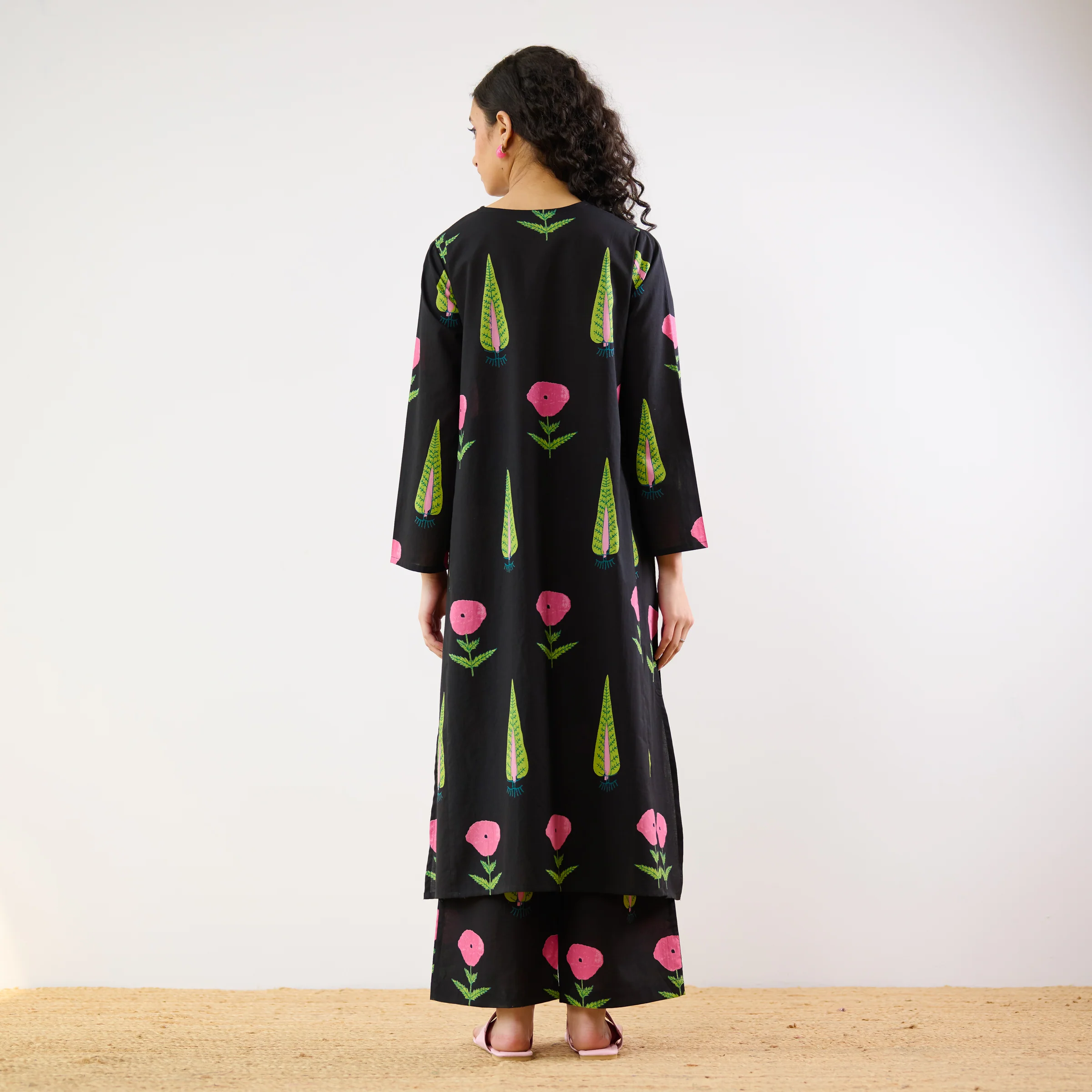Begum's Bagh Printed Co-ord Set - Black - Image 7