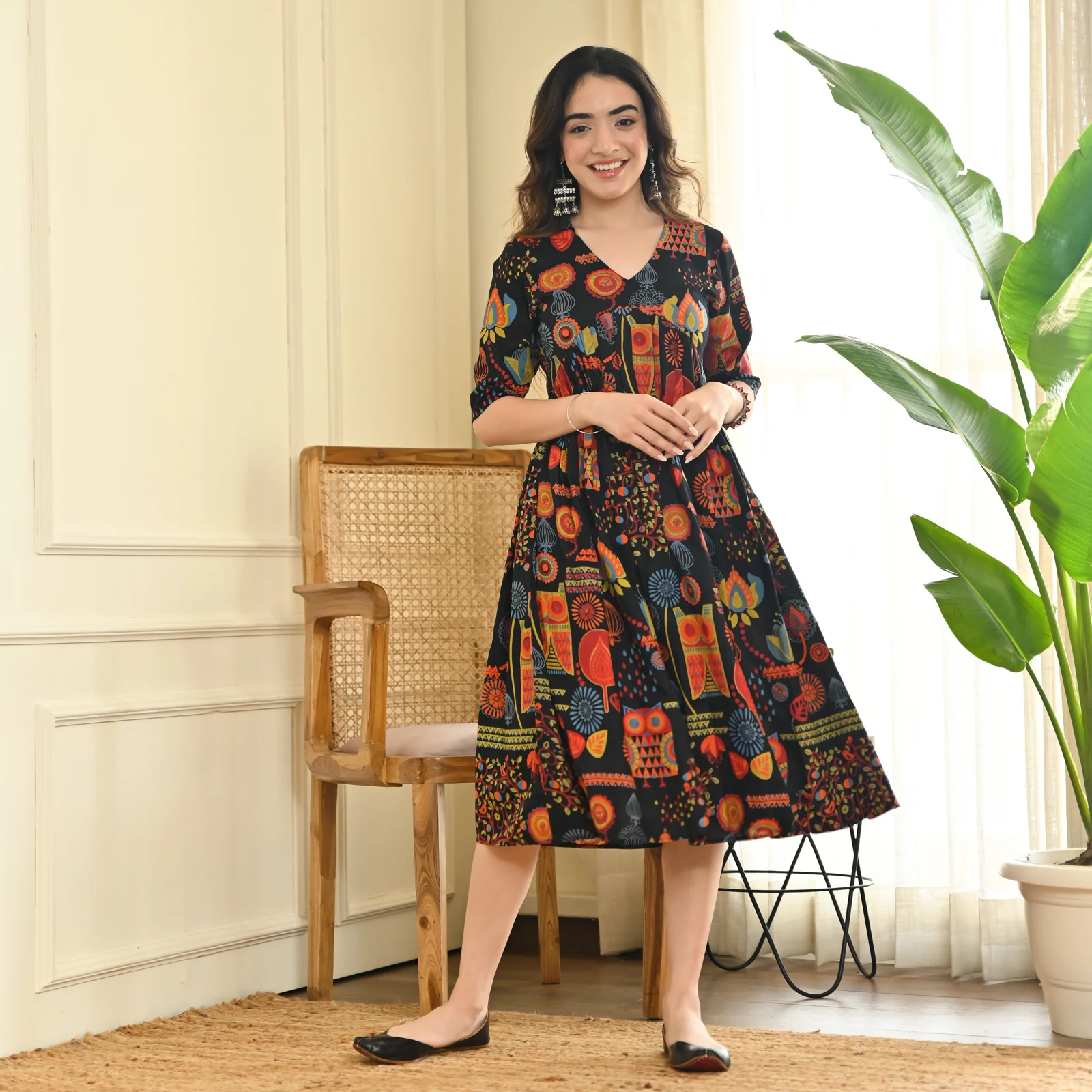 Black Abstract Print Flared Dress - Image 4