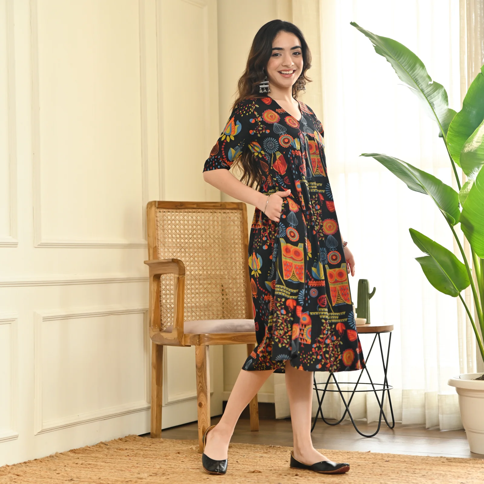 Black Abstract Print Flared Dress - Image 5