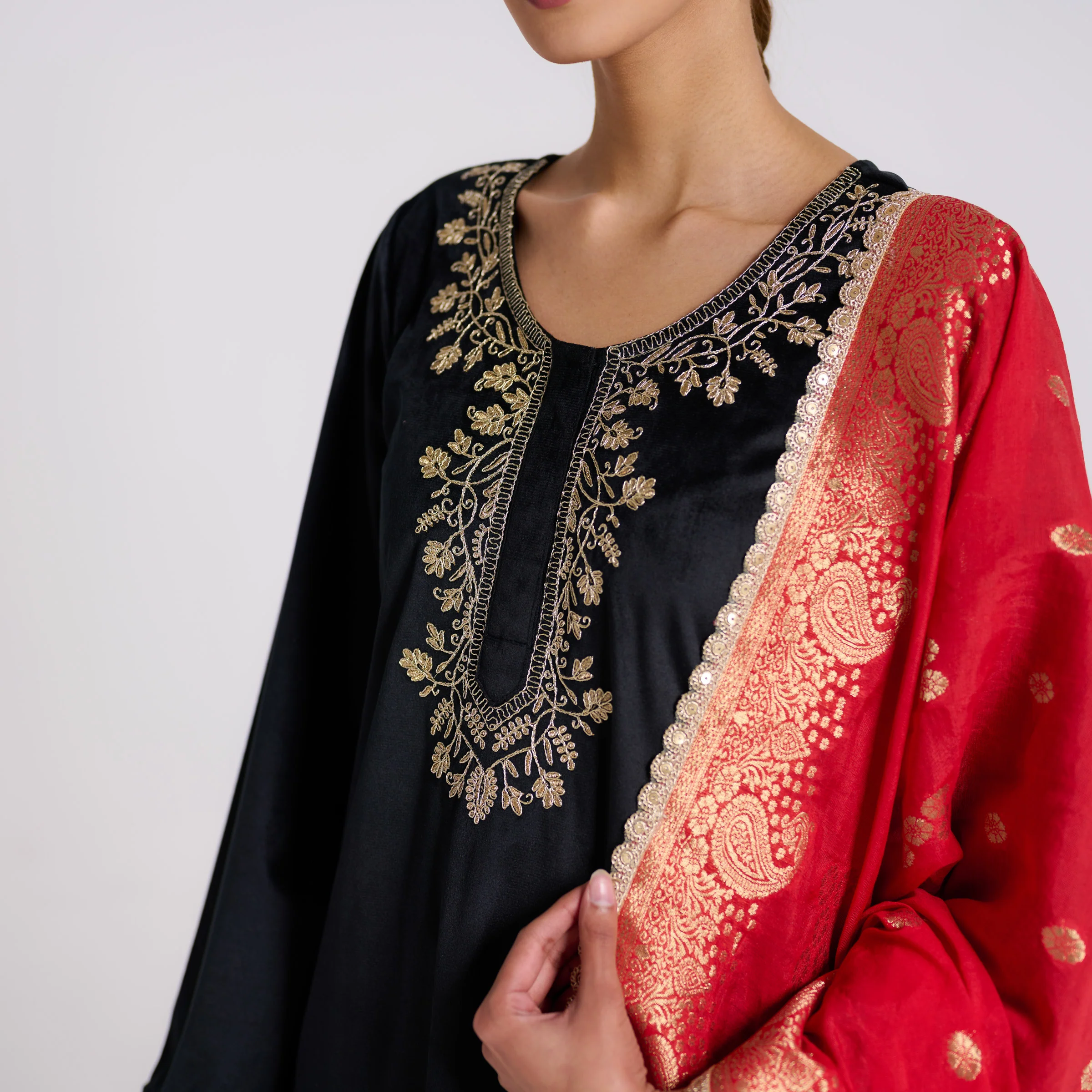 Black Embroidered Noor Velvet Set with Brocade Dupatta - Image 3