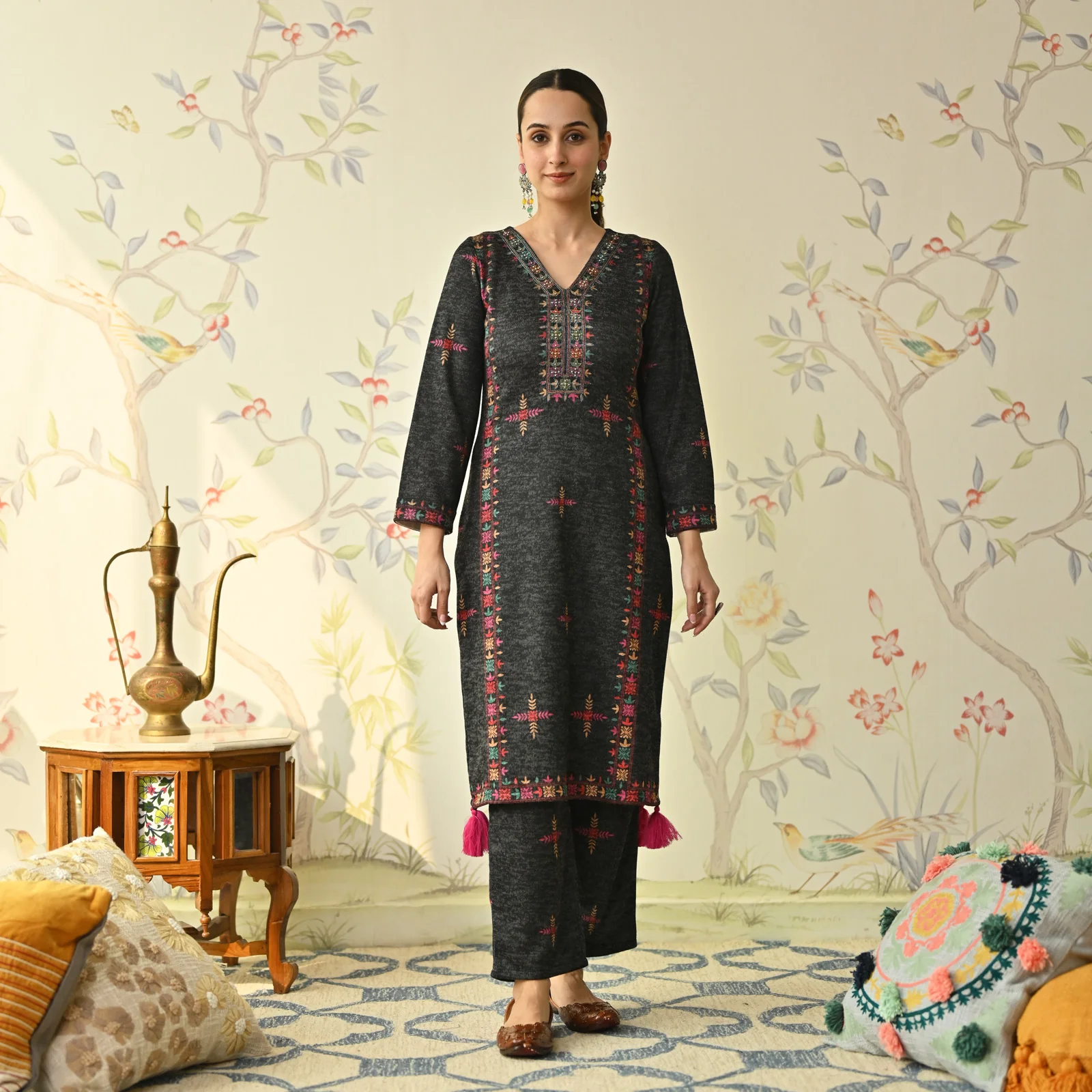 Black Embroidered & Phulkari Printed Woollen Kurta Pant Set