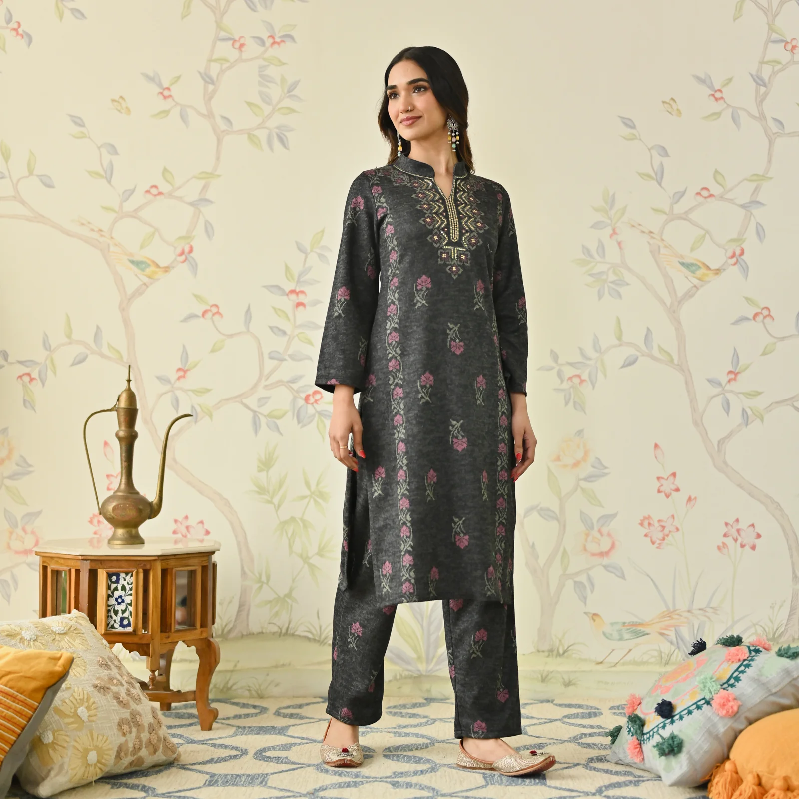 Black Embroidered Woollen Kurta - Image 5