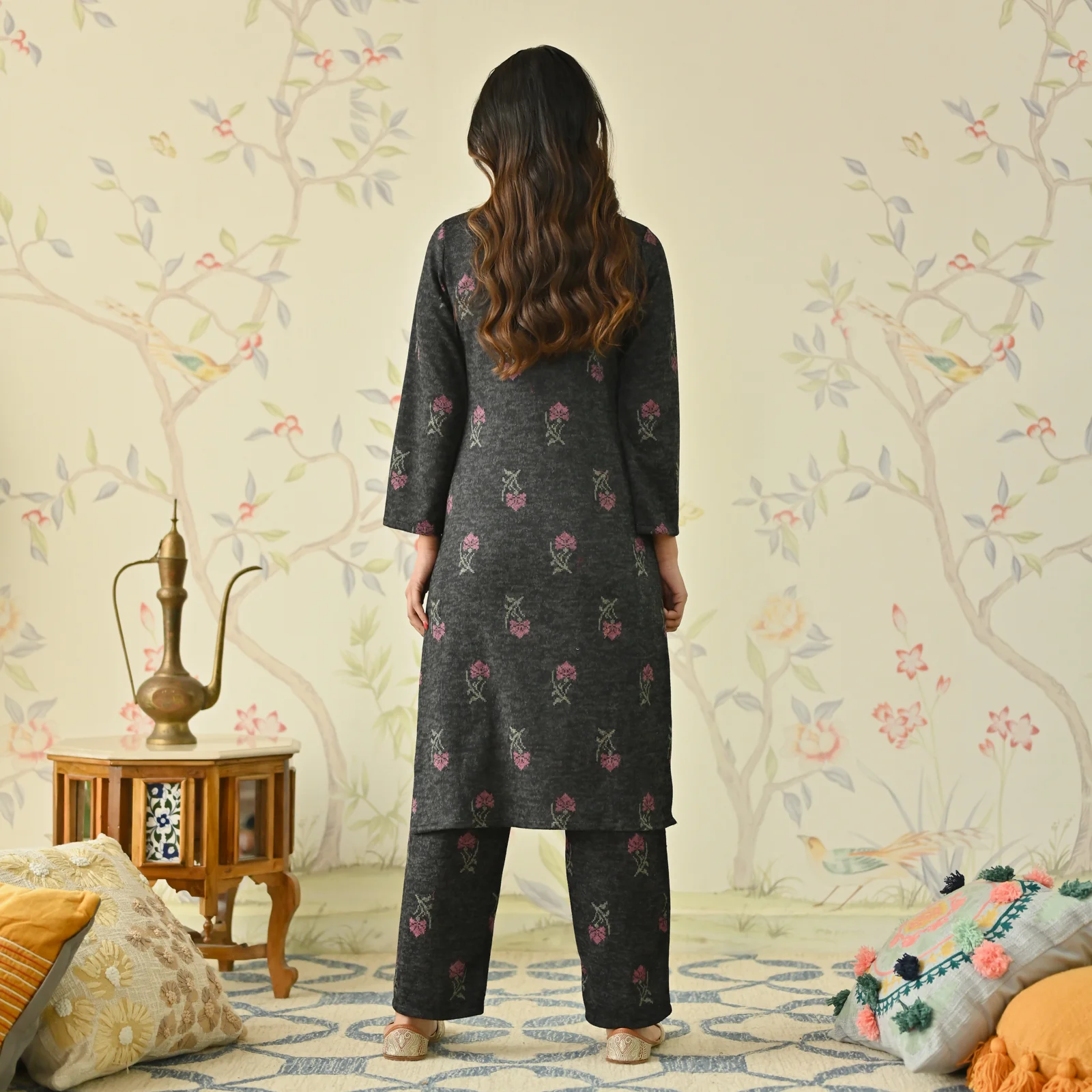 Black Embroidered Woollen Kurta - Image 7