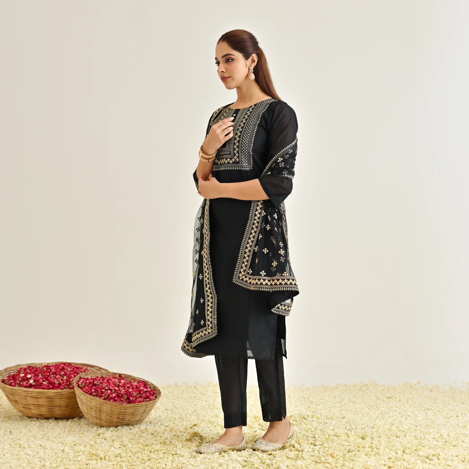Black Festive Embroidered Kurta Set with Embroidered Dupatta - Image 5