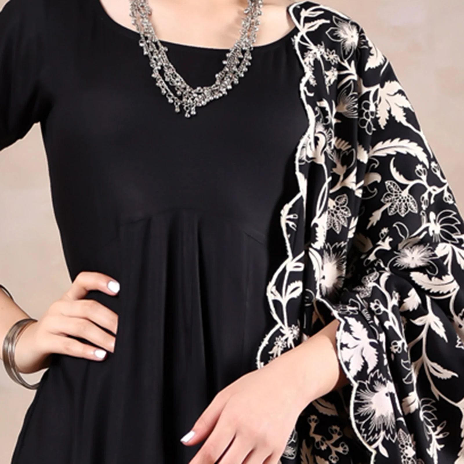 Black Flared Kurta Set with Scalloped Dupatta - Image 10