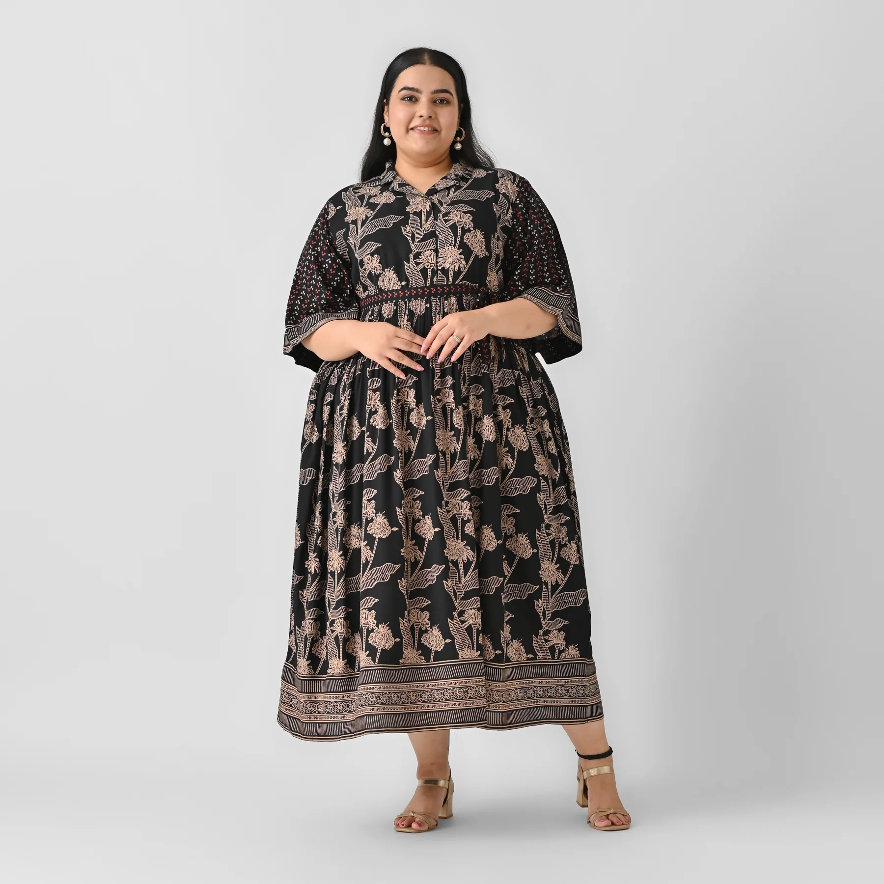 Black Flared Sleeves Dress with Belt Detail & Pockets - SOM - Image 3