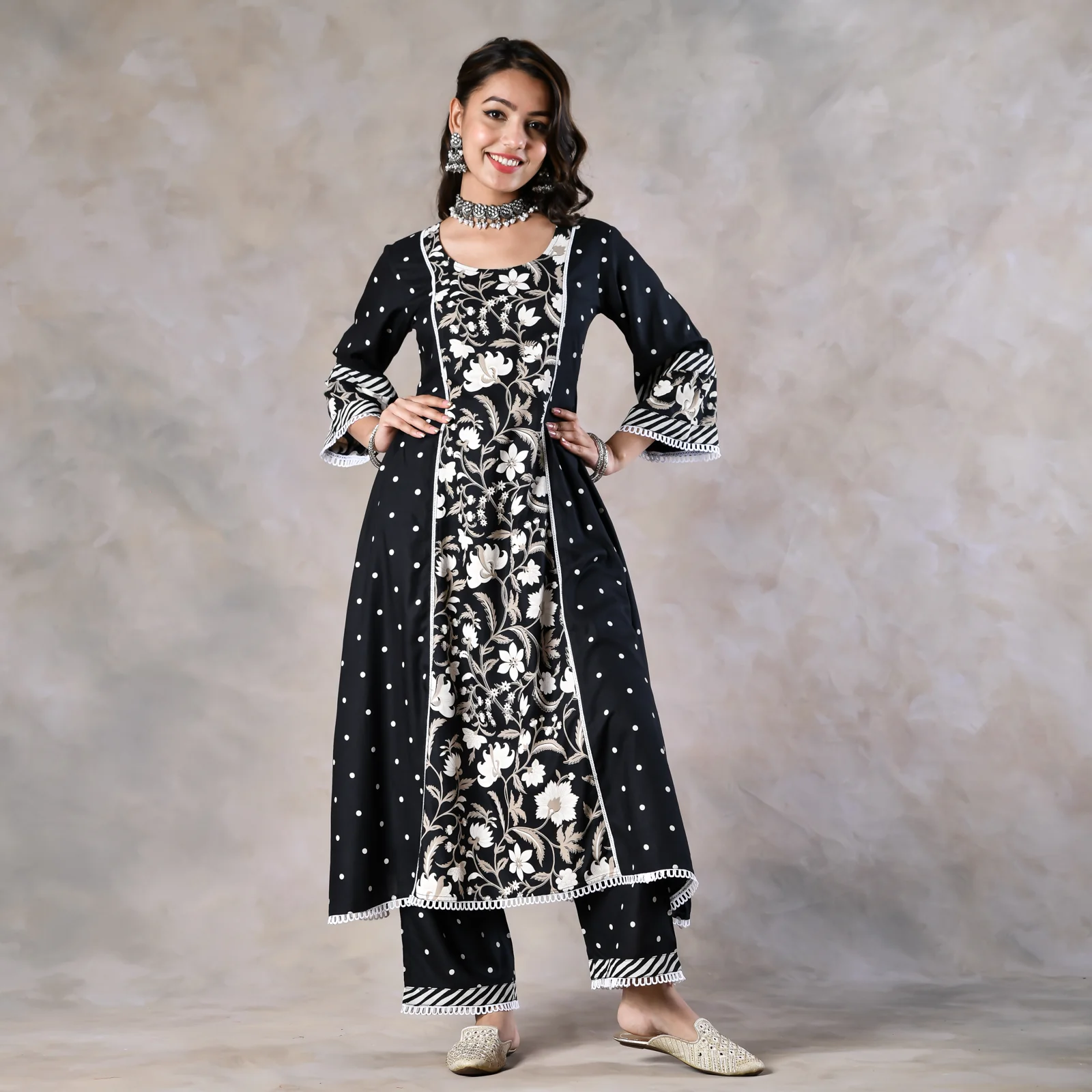 Black Floral Paneled Kurta Pant and Dupatta Set - Image 6