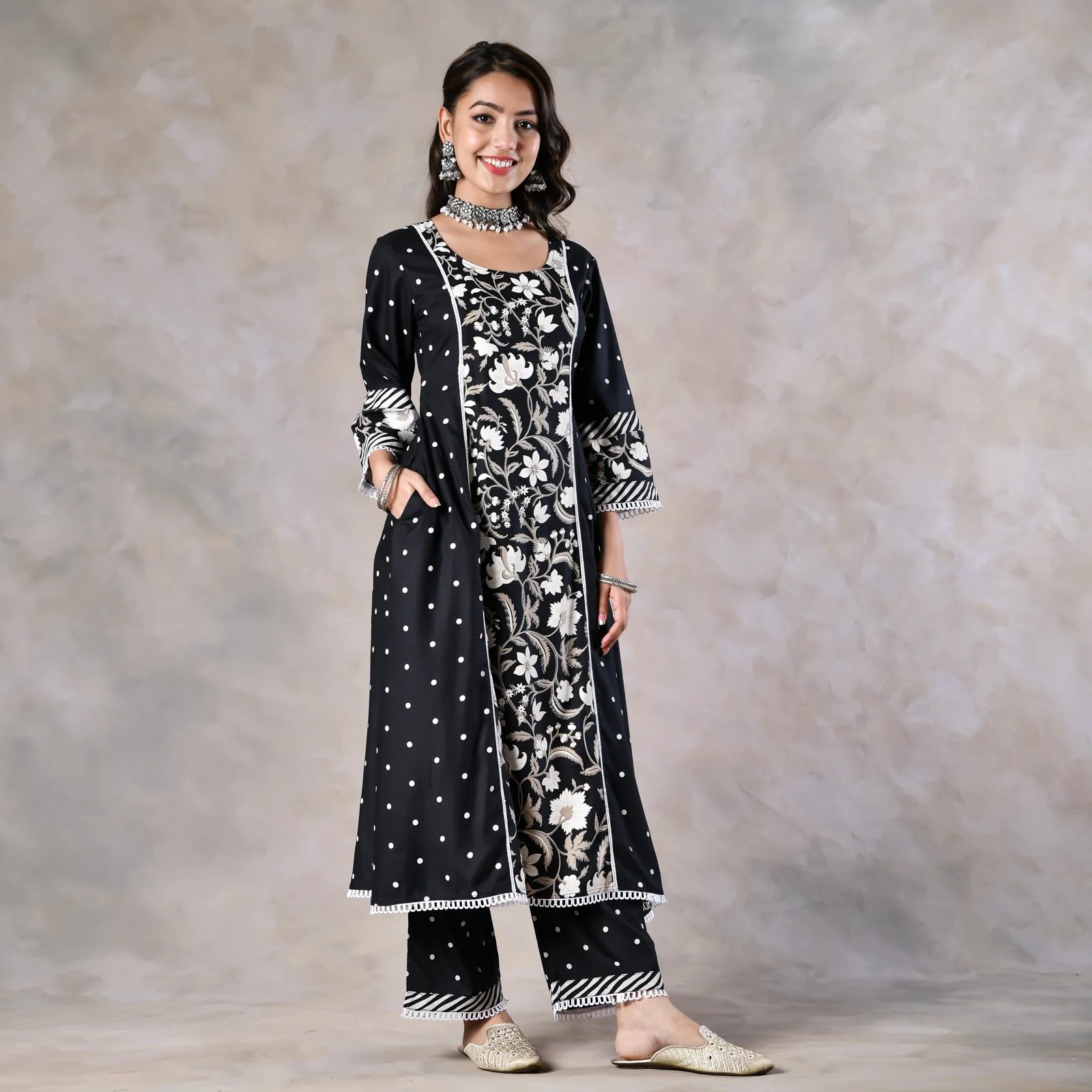 Black Floral Paneled Kurta Pant and Dupatta Set - Image 7