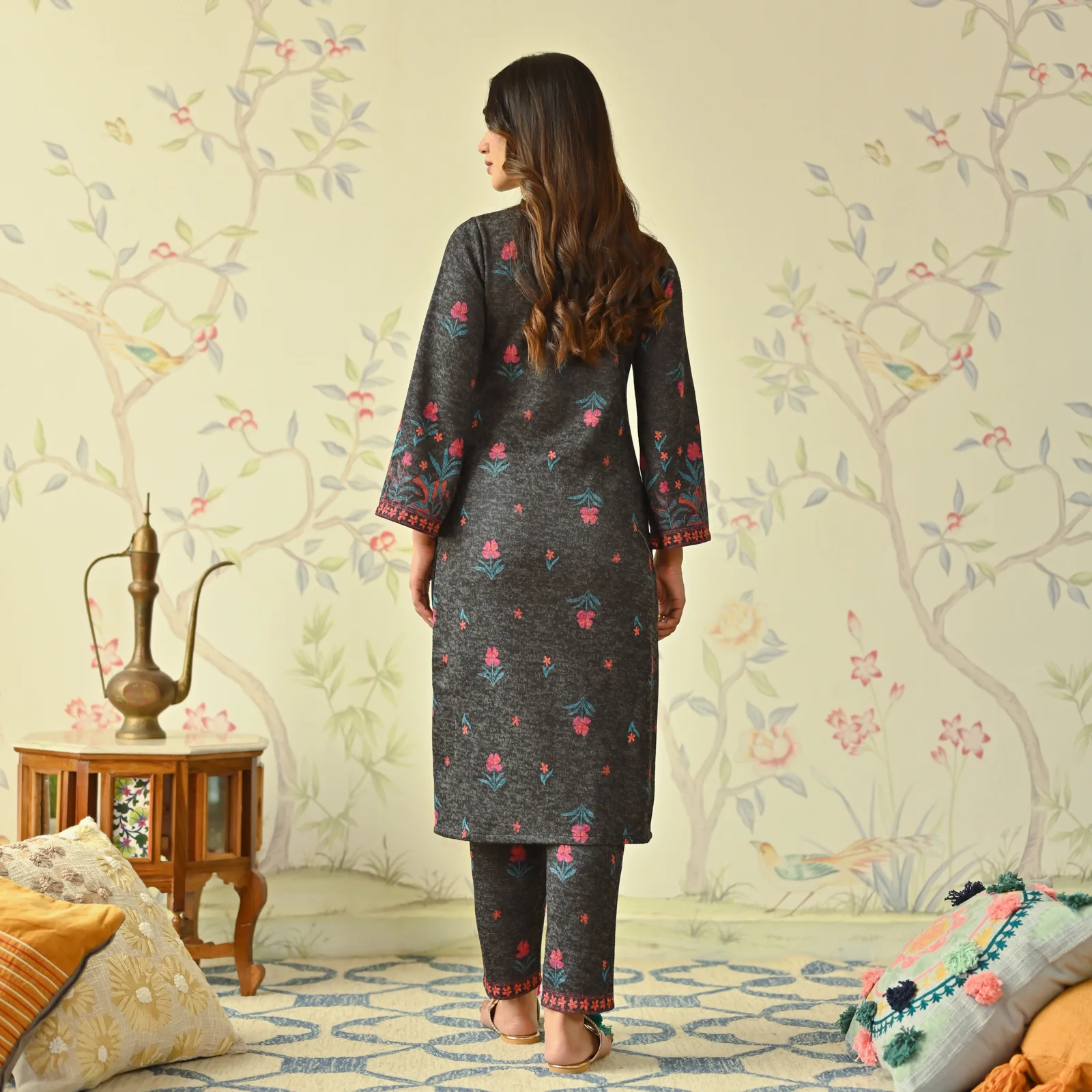 Black Floral Woollen Kurta Set with Bell Sleeves - Image 7