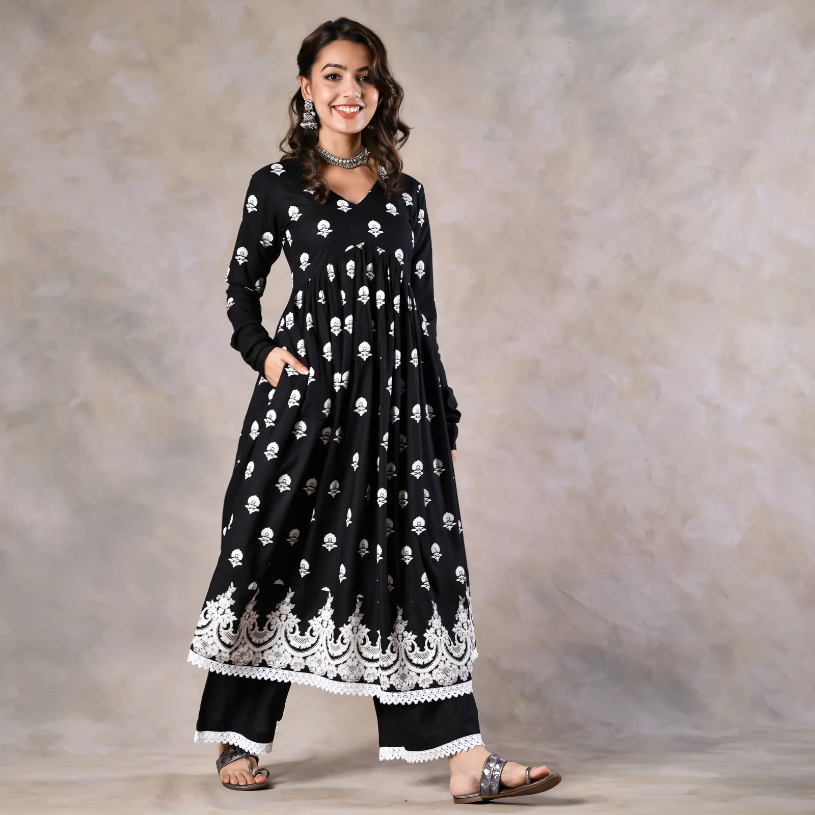 Black Front Gathered Kurta Pant Co-ord Set - Image 13