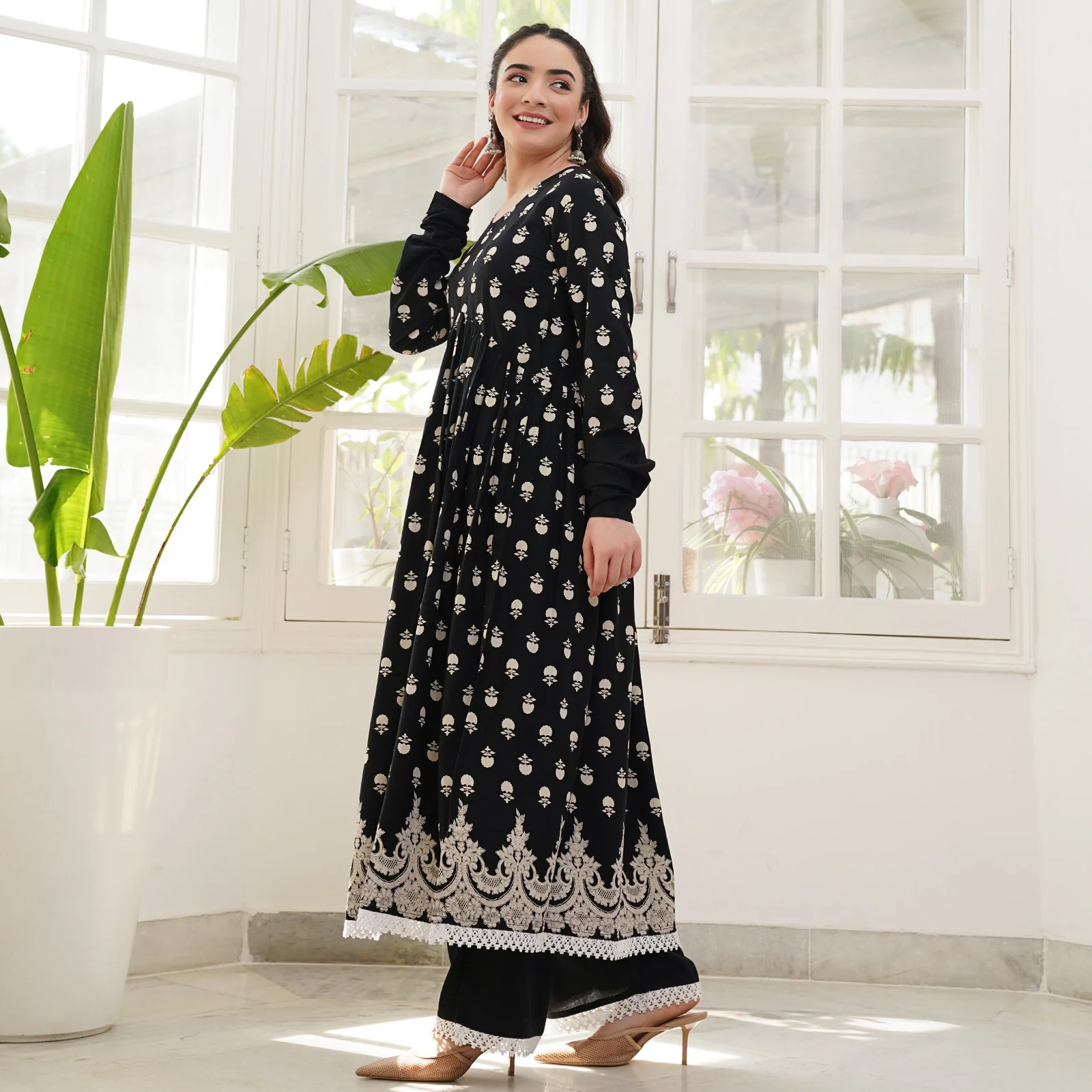 Black Front Gathered Kurta Pant Co-ord Set - Image 5