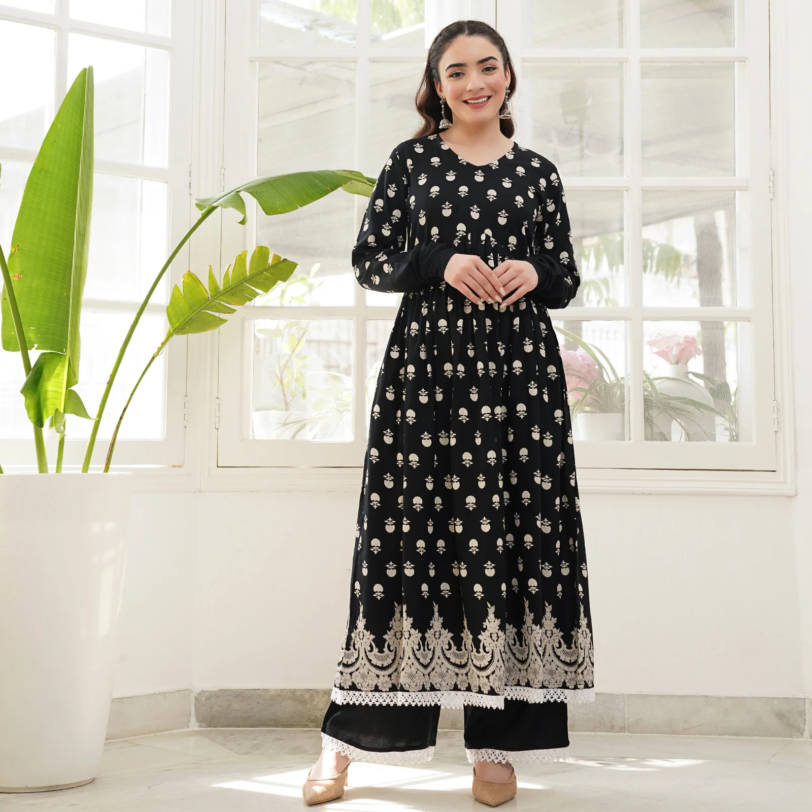 Black Front Gathered Kurta Pant Co-ord Set - Image 7