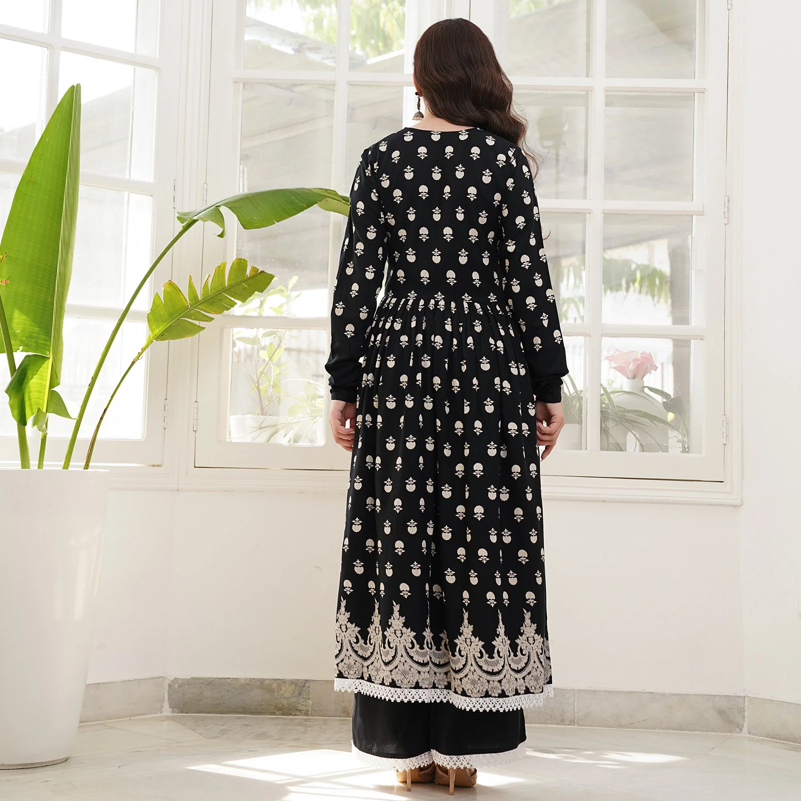 Black Front Gathered Kurta Pant Co-ord Set - Image 8