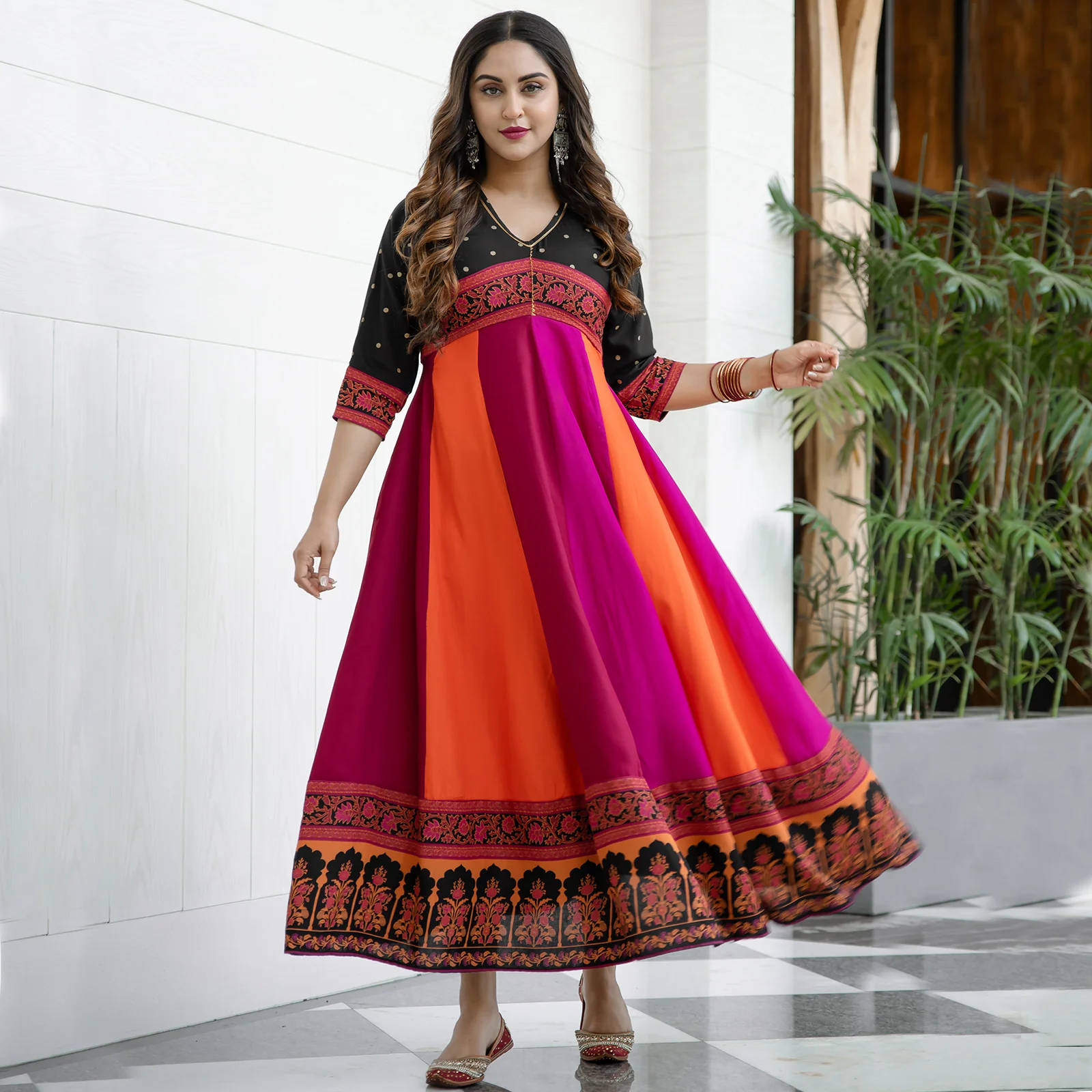 Black Multicolour Long Kalidaar Dress with Border Details - Image 14