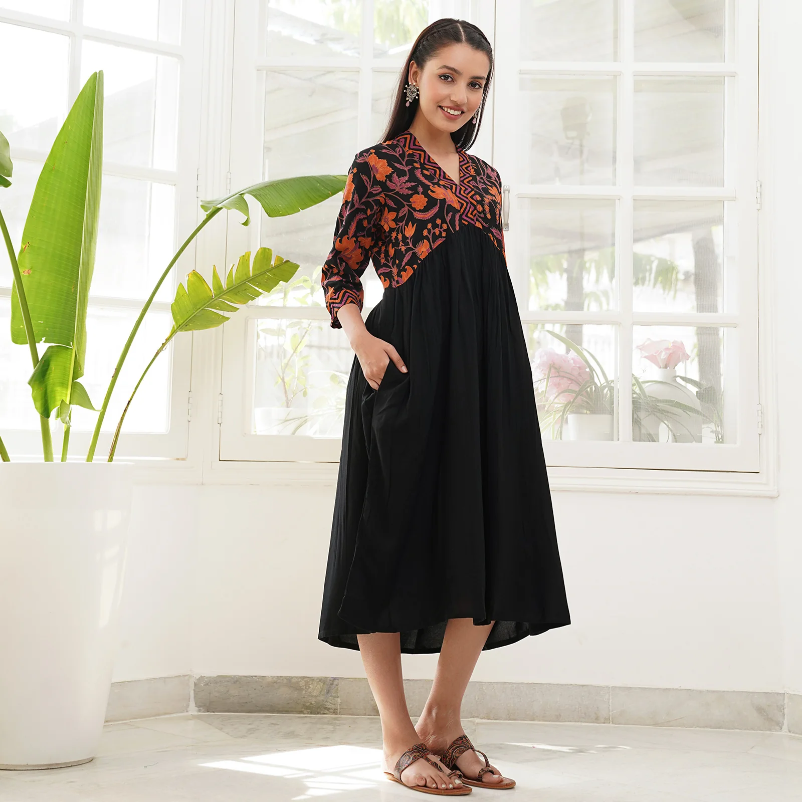 Black & Rust V Neck Gathered Dress With Pockets - SOM - Image 3
