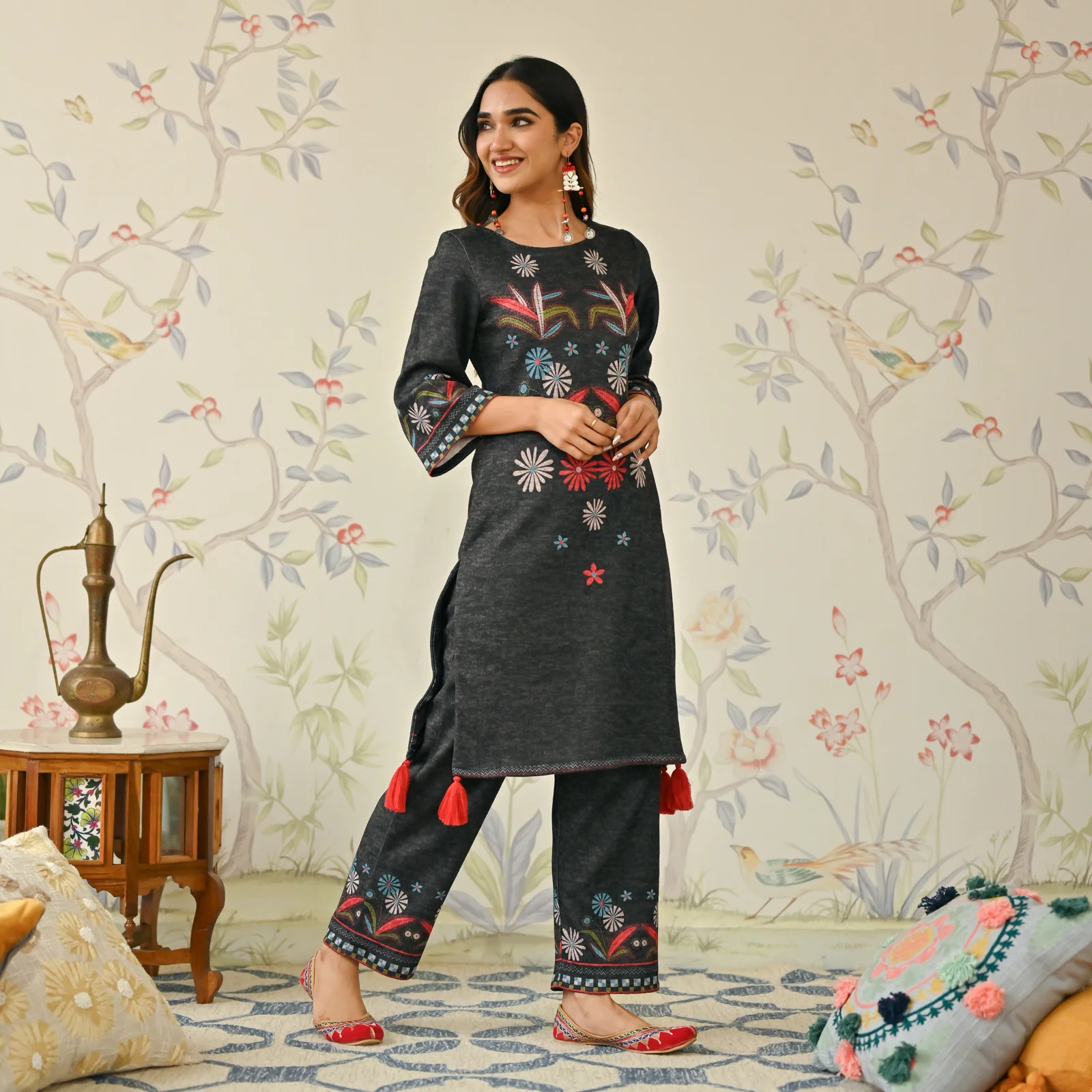Black Tribal Woollen Kurta Set with Tassel Detailing - Image 4