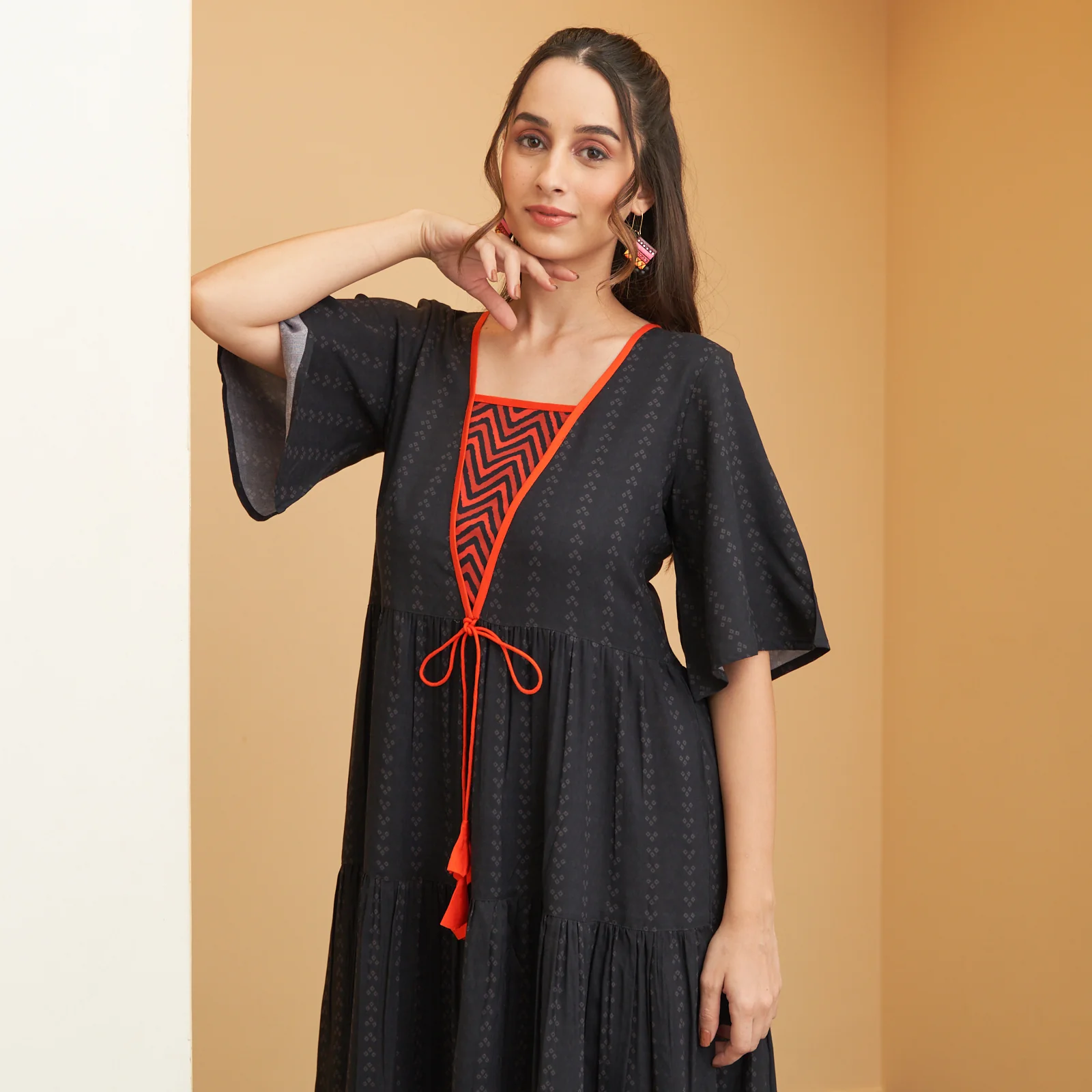 Black V Neck Floral Tiered Dress - Image 2