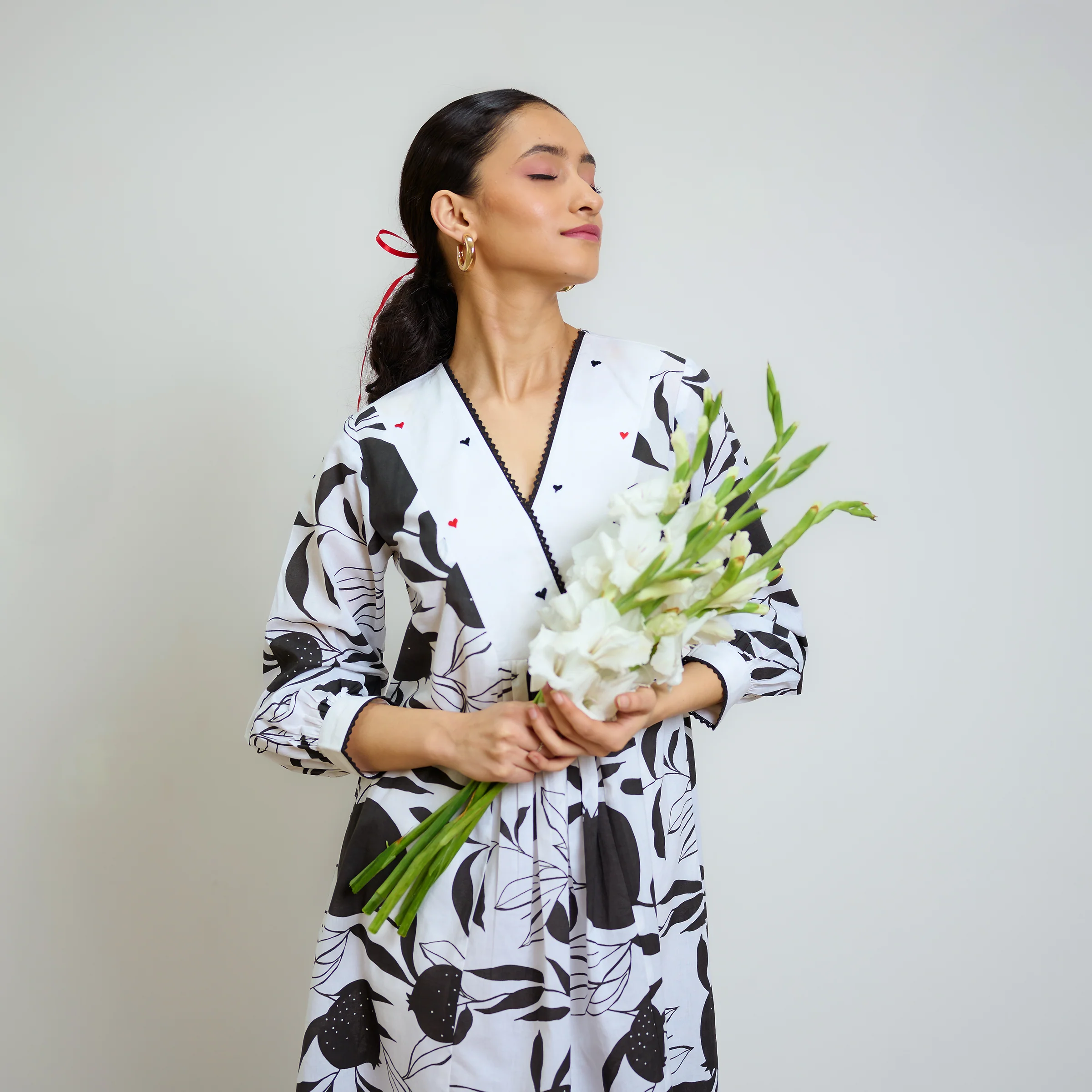 Black & White Love is in the Air Cotton Kurta Set with Hand Embroidery Detail - Image 3