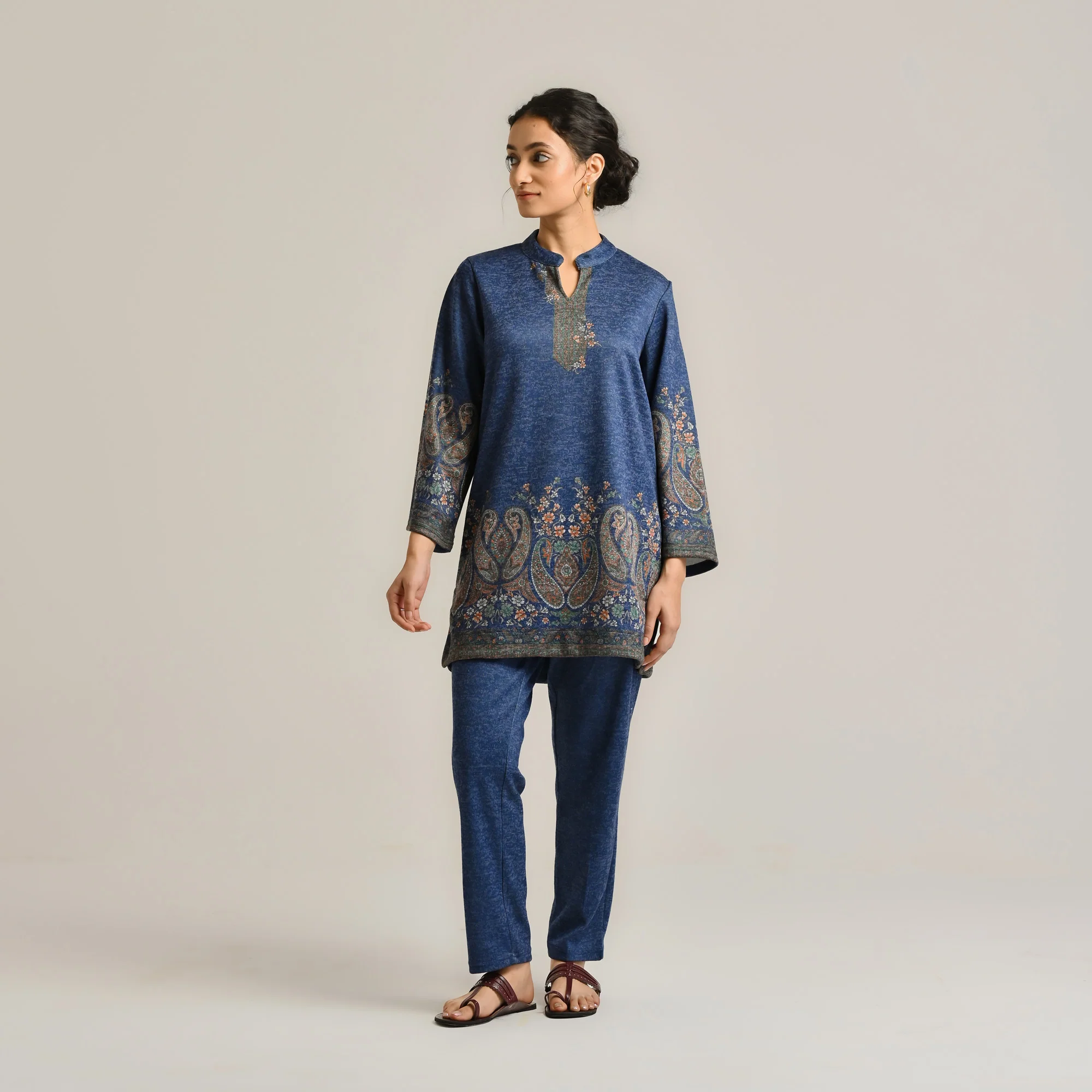 Blue Kashmiri Inspired Contemporary Woollen Kurta - Image 6