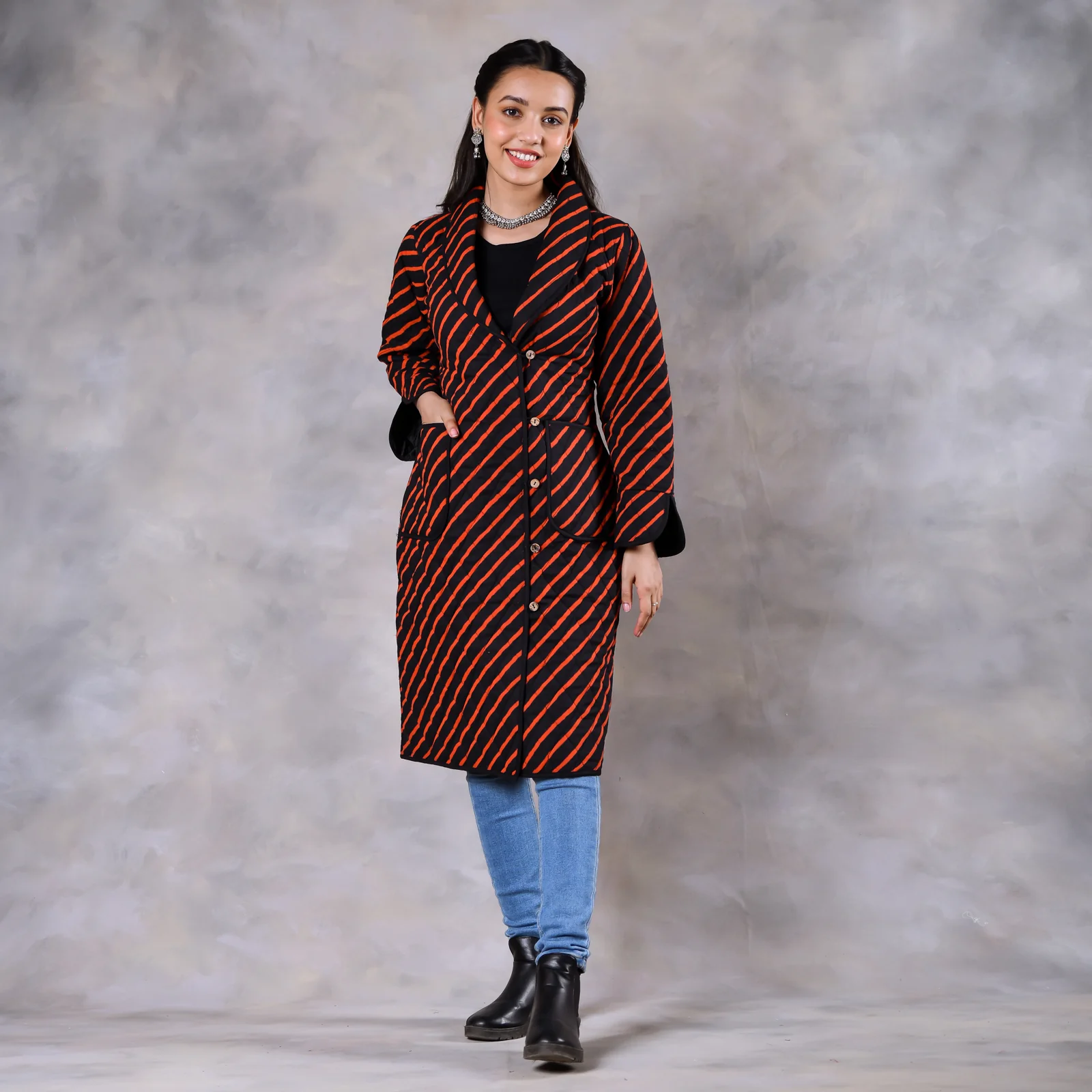 Boronia Black Quilted Jacket - Image 2