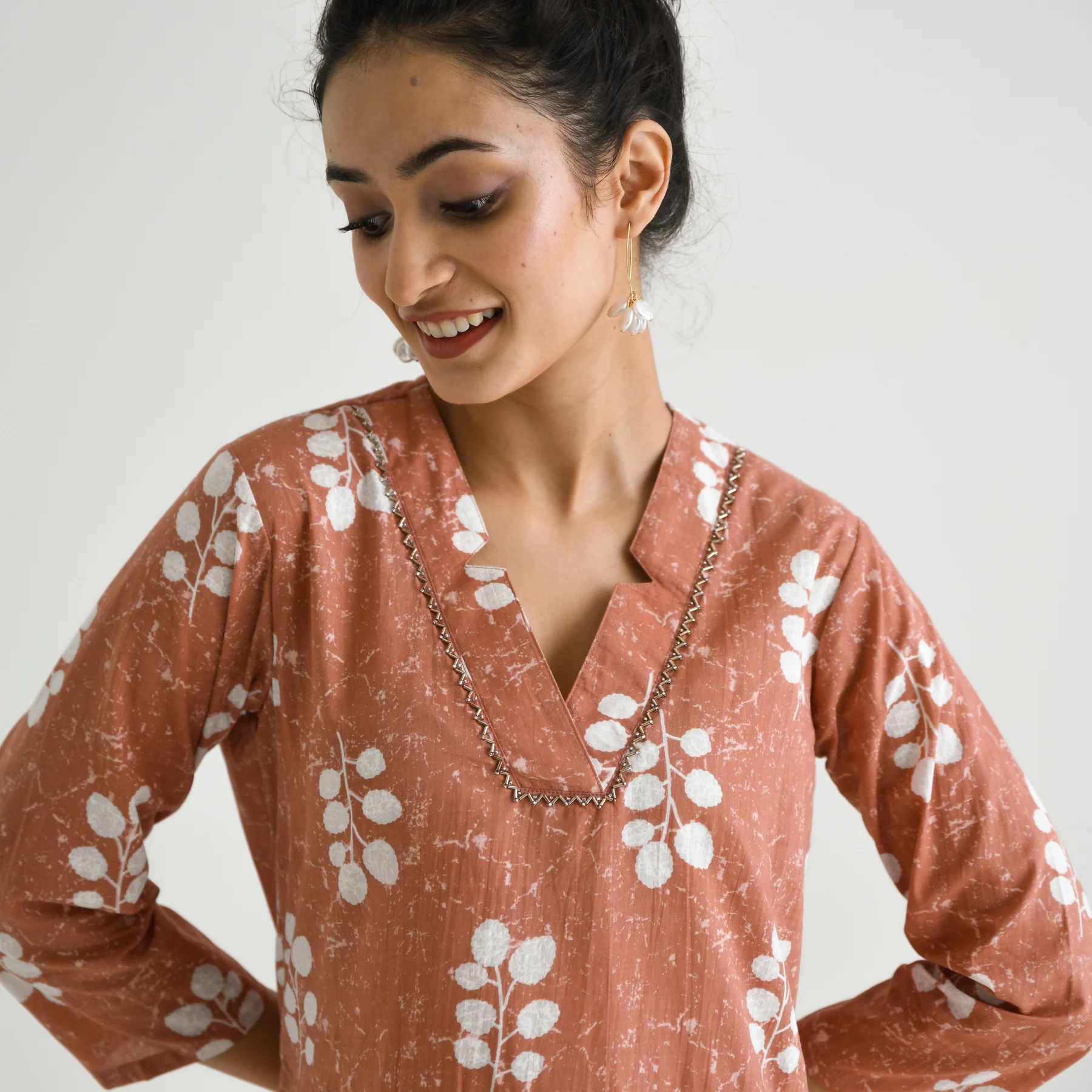 Brown Buta Printed Cotton Co-ord Set with Embroidered Neckline Detail - Image 3