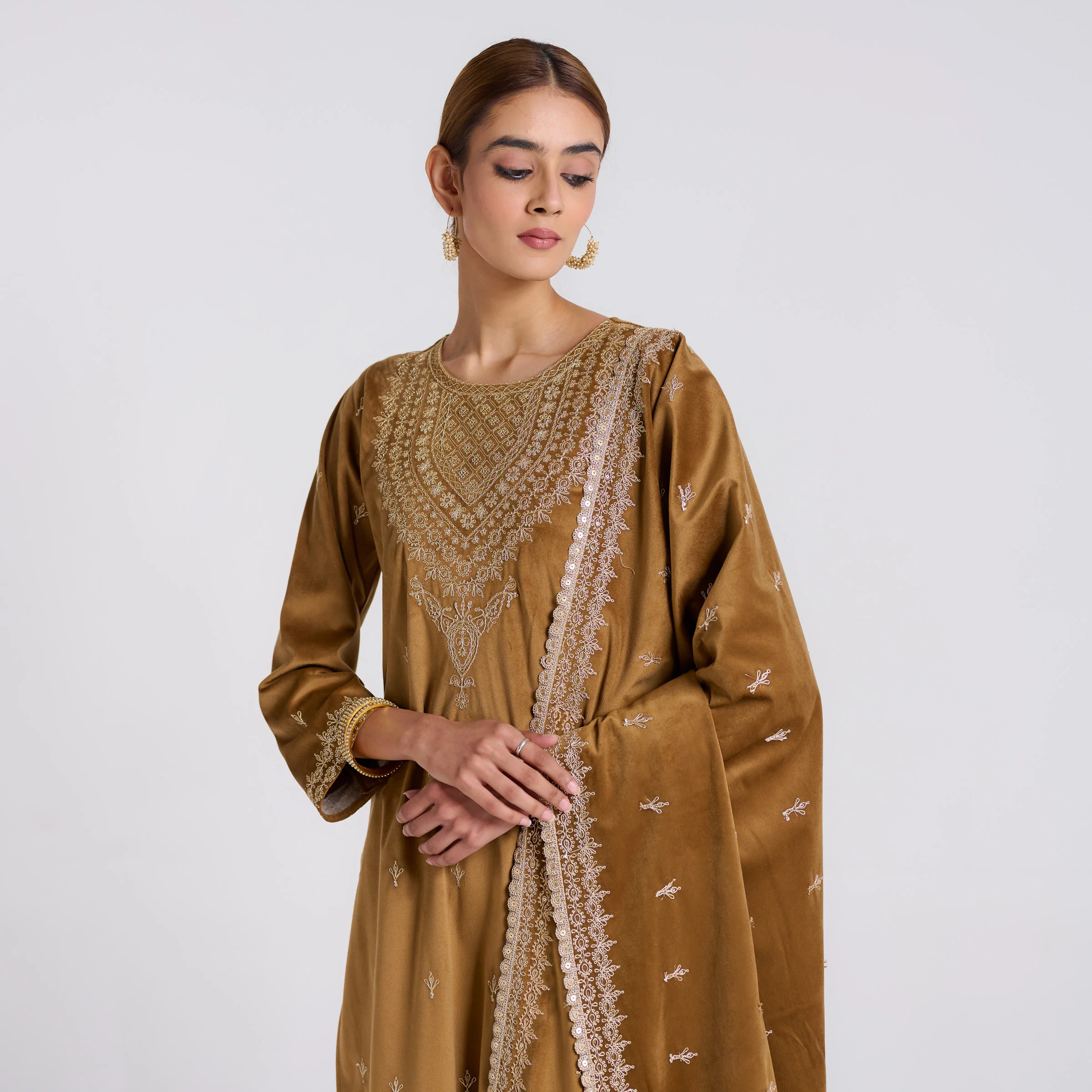 Brown Ochre Embroidered Gulzaar Velvet Set with Dupatta - Image 3