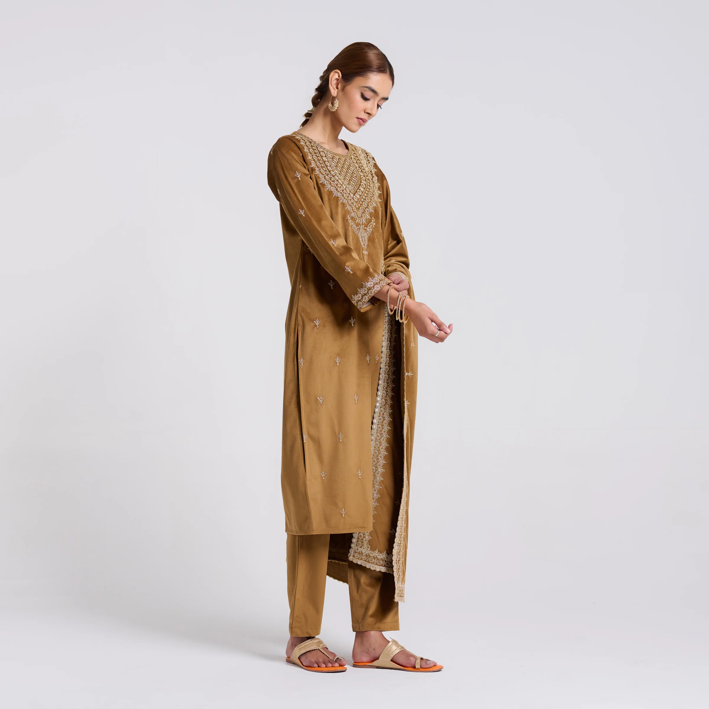 Brown Ochre Embroidered Gulzaar Velvet Set with Dupatta - Image 4