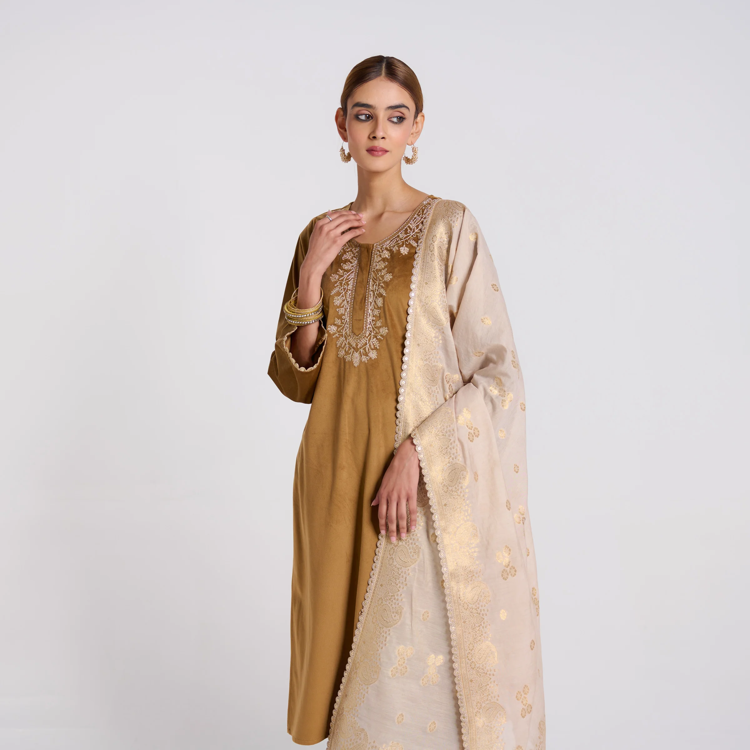 Brown Ochre Embroidered Noor Velvet Set with Brocade Dupatta - Image 3