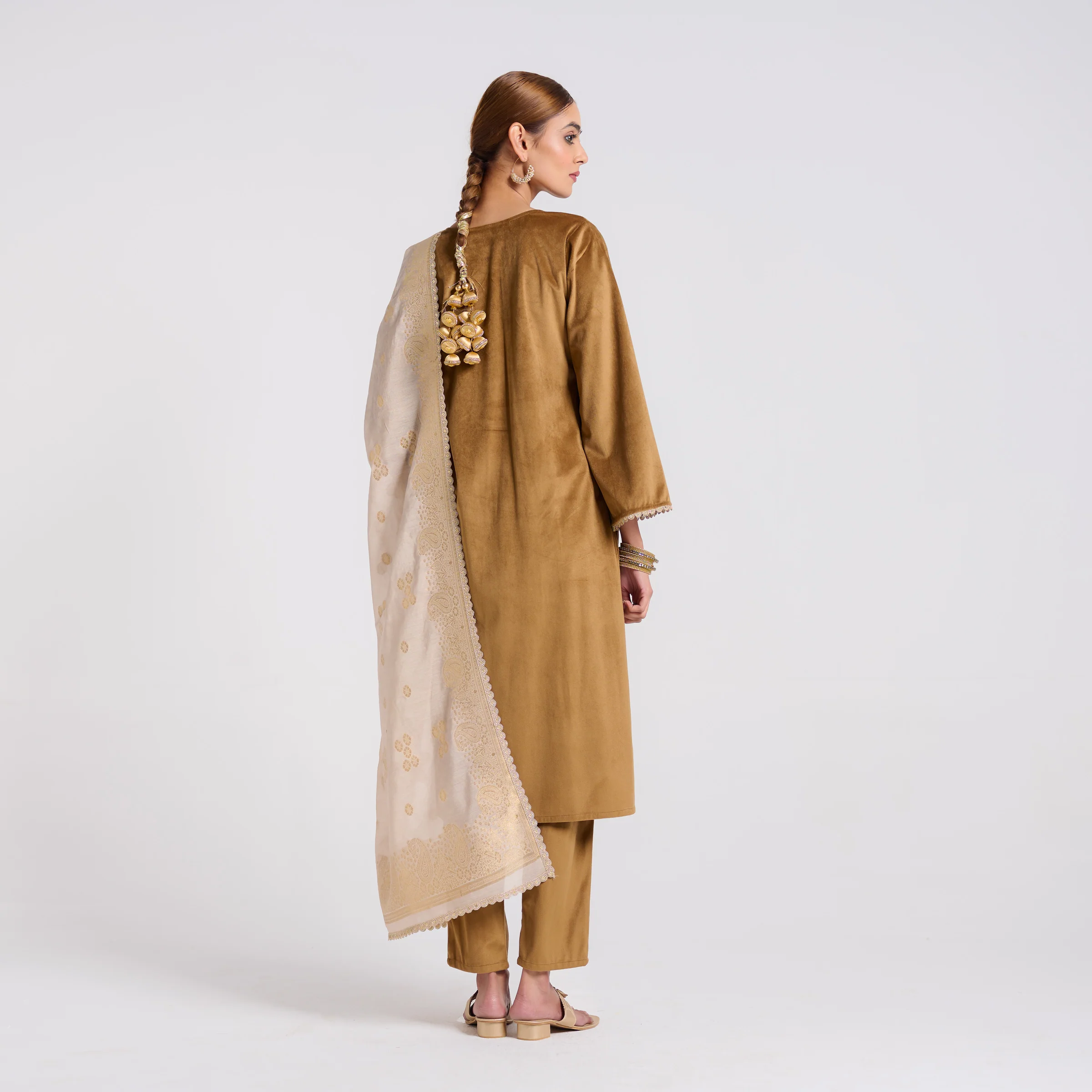 Brown Ochre Embroidered Noor Velvet Set with Brocade Dupatta - Image 6