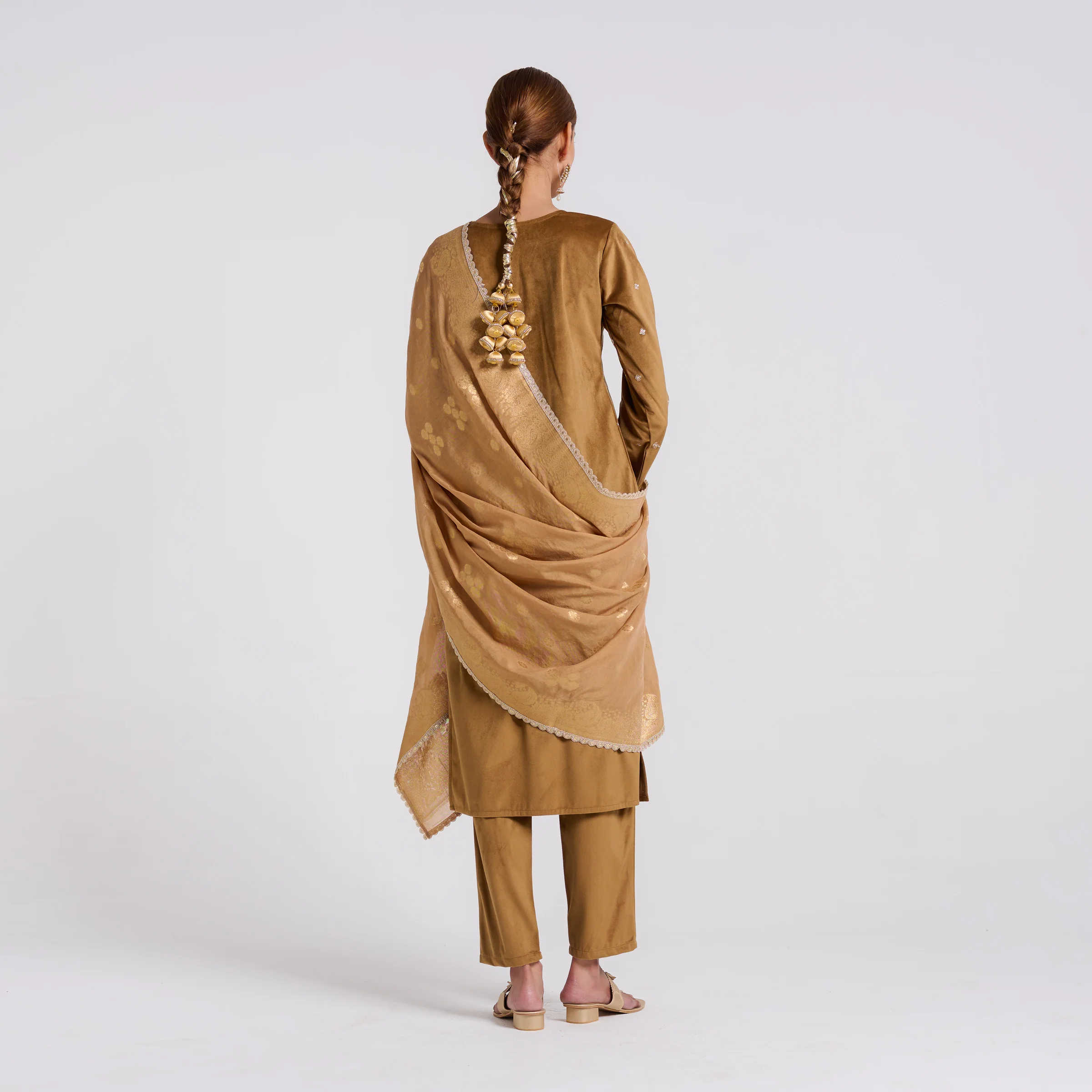 Brown Ochre Varak Embroidered Velvet Set with Brocade Dupatta - Image 8