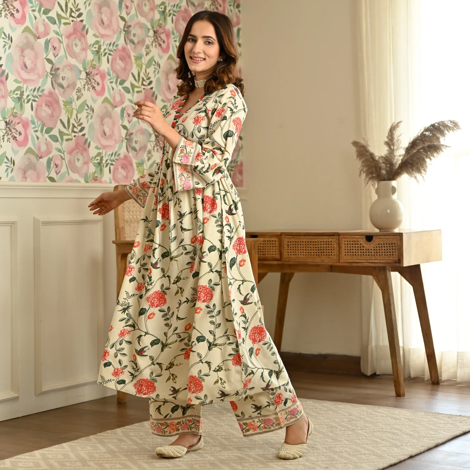 Cream Front Gathered Kurta Pant Co-ord Set - Image 4