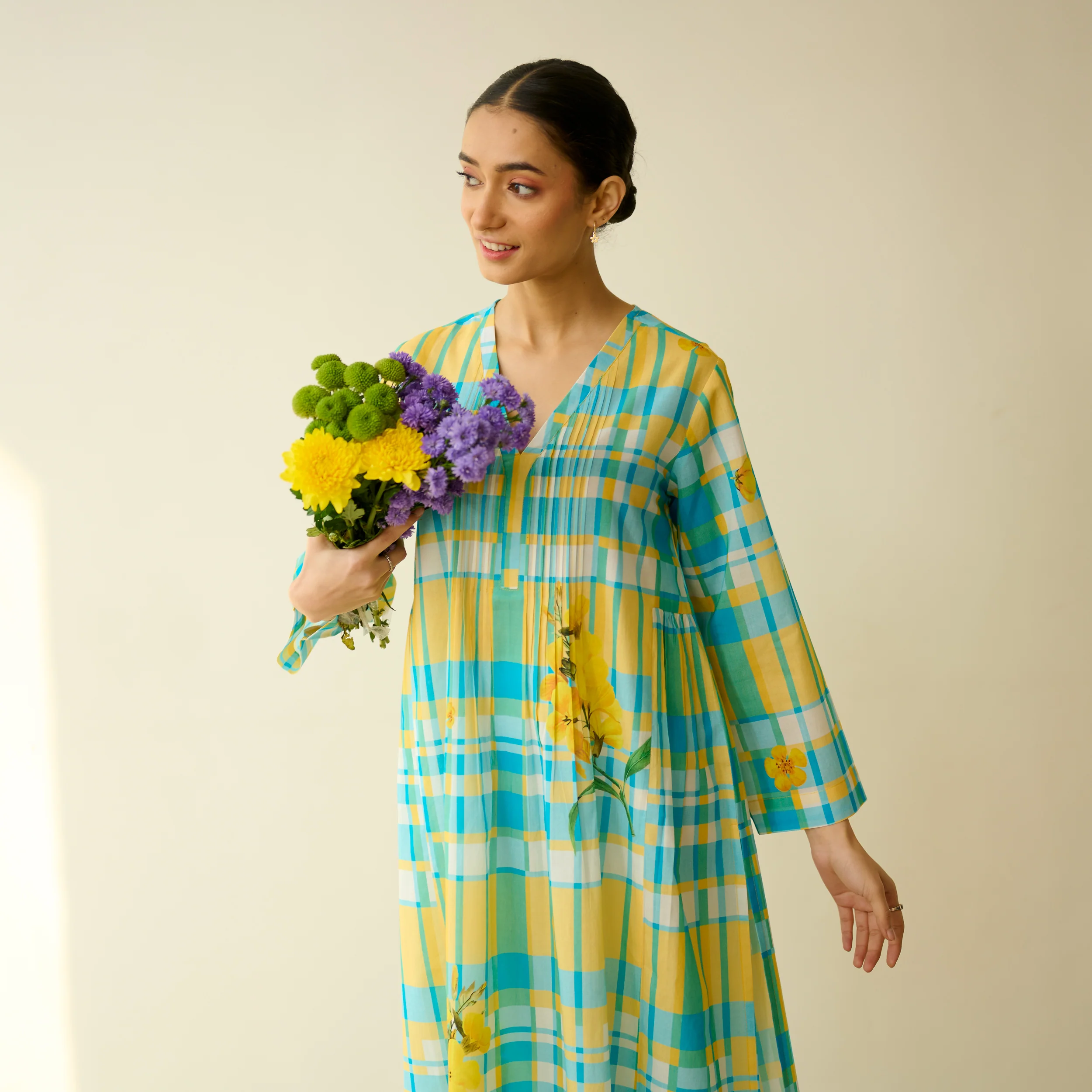 Daffodil Mulmul Cotton Kurta - Blue and Yellow - Image 7