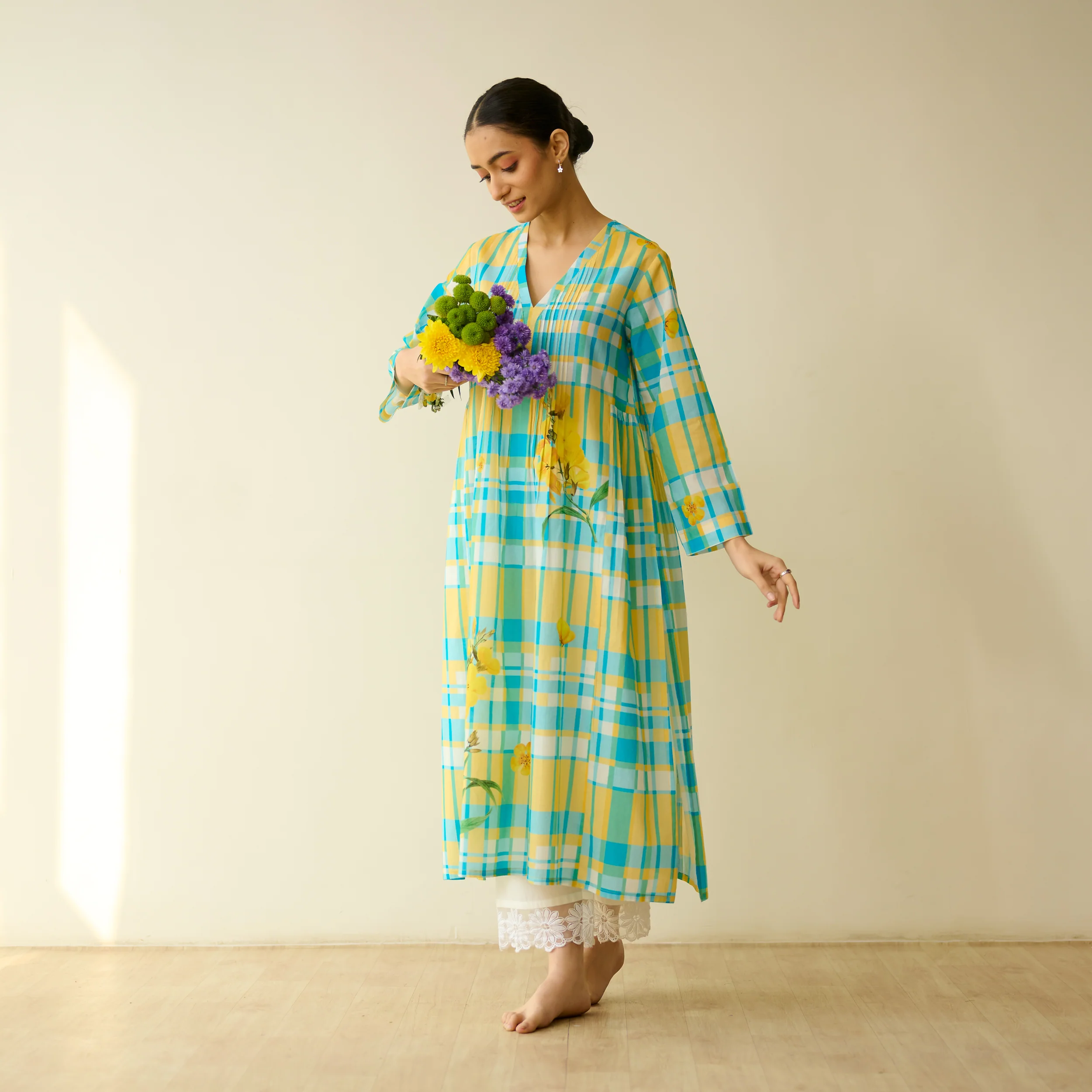 Daffodil Mulmul Cotton Kurta - Blue and Yellow - Image 9