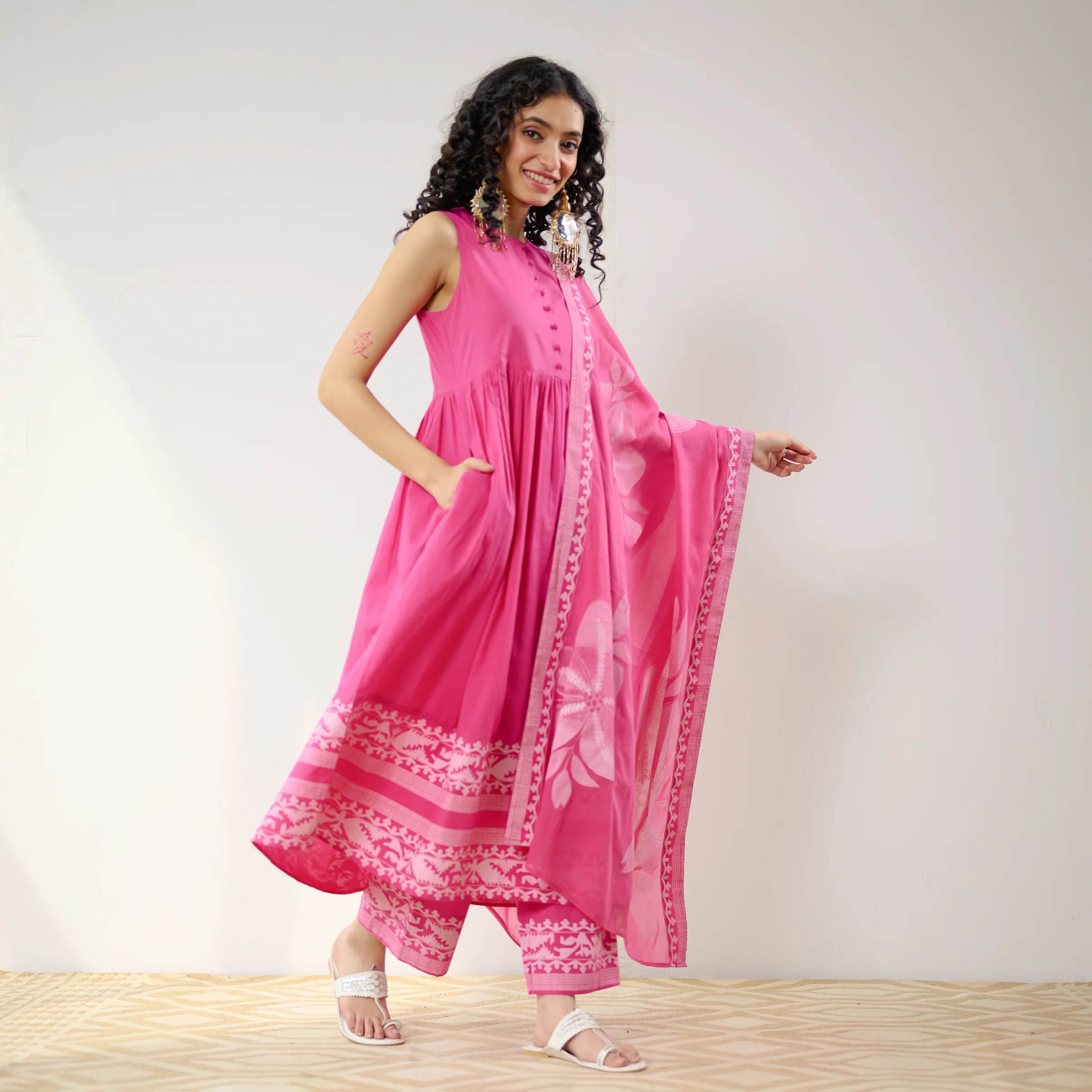 Daisy Cotton Kurta Set with Dupatta - Pink - Image 8