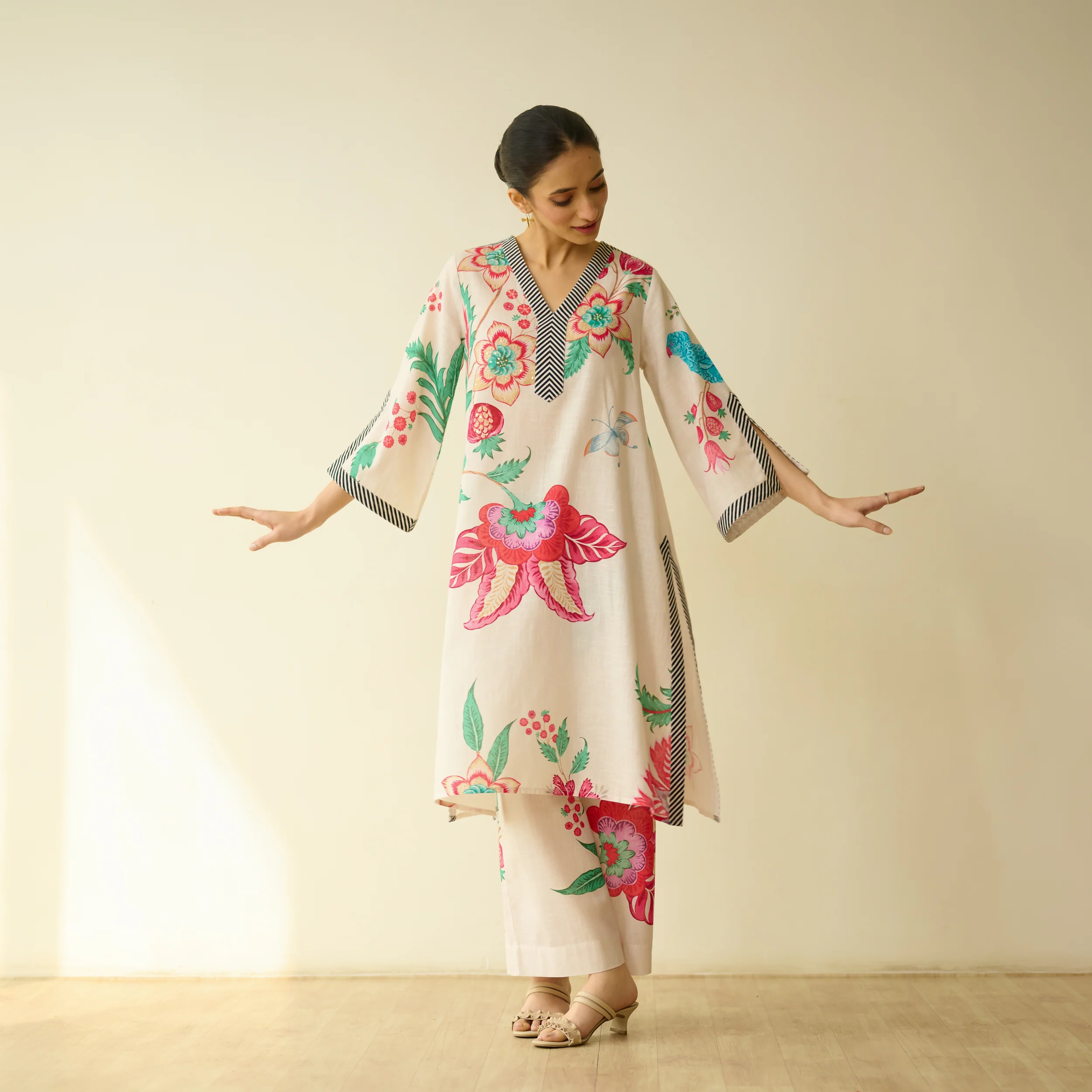 Dil Slub Cotton Hand Embroidered Kurta Set - Butter White - Image 4
