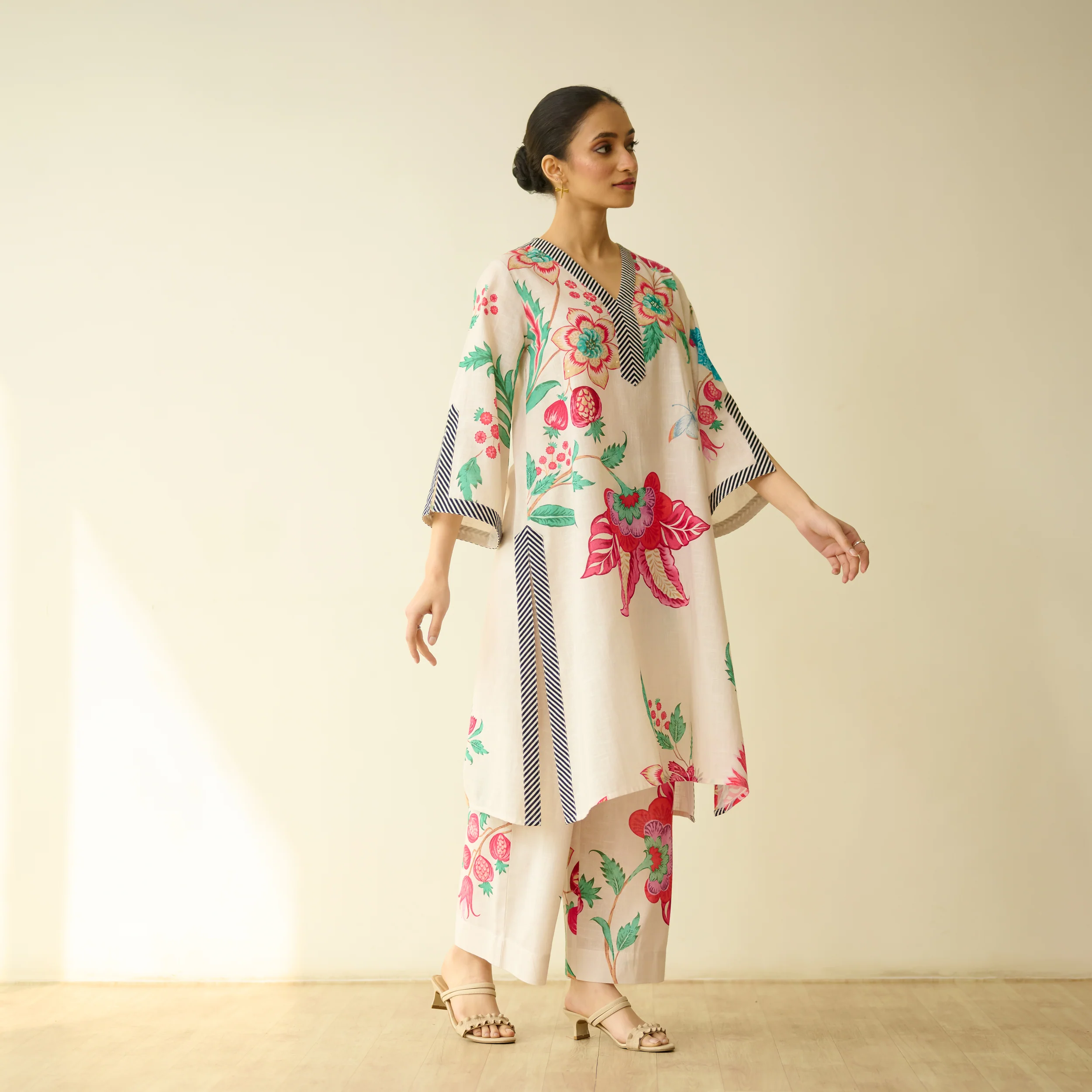 Dil Slub Cotton Hand Embroidered Kurta Set - Butter White - Image 9