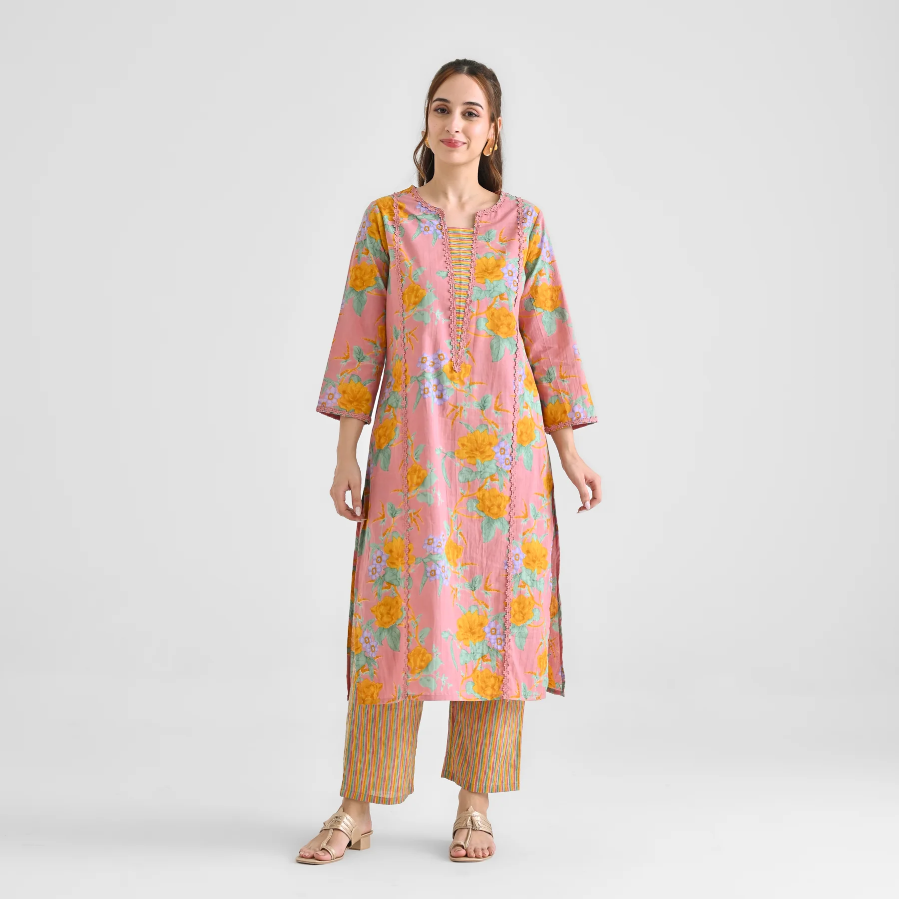 Dusty Pink Floral Sanganeri Inspired Cotton Kurta with Lace Detail - Image 3