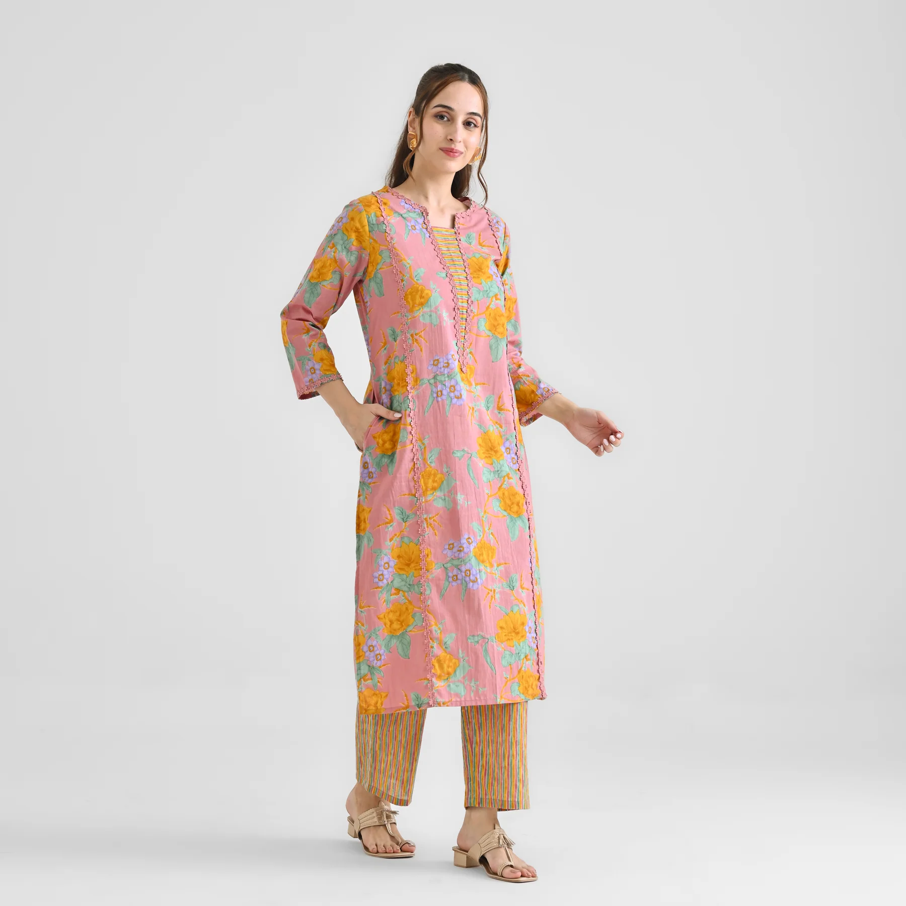 Dusty Pink Floral Sanganeri Inspired Cotton Kurta with Lace Detail - Image 5