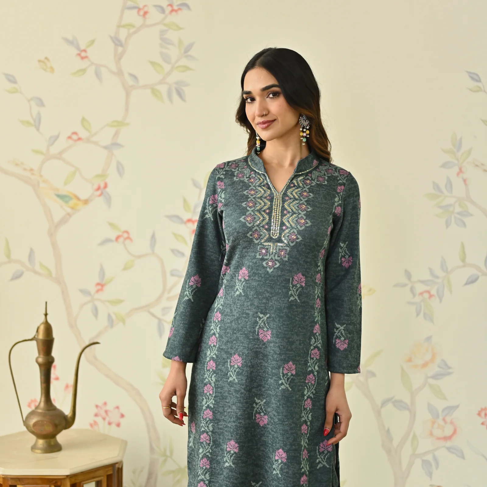 Emerald Green Embroidered Woollen Kurta - Image 3