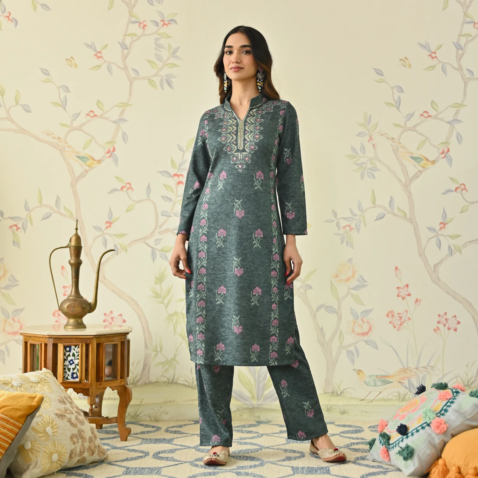 Emerald Green Embroidered Woollen Kurta - Image 6