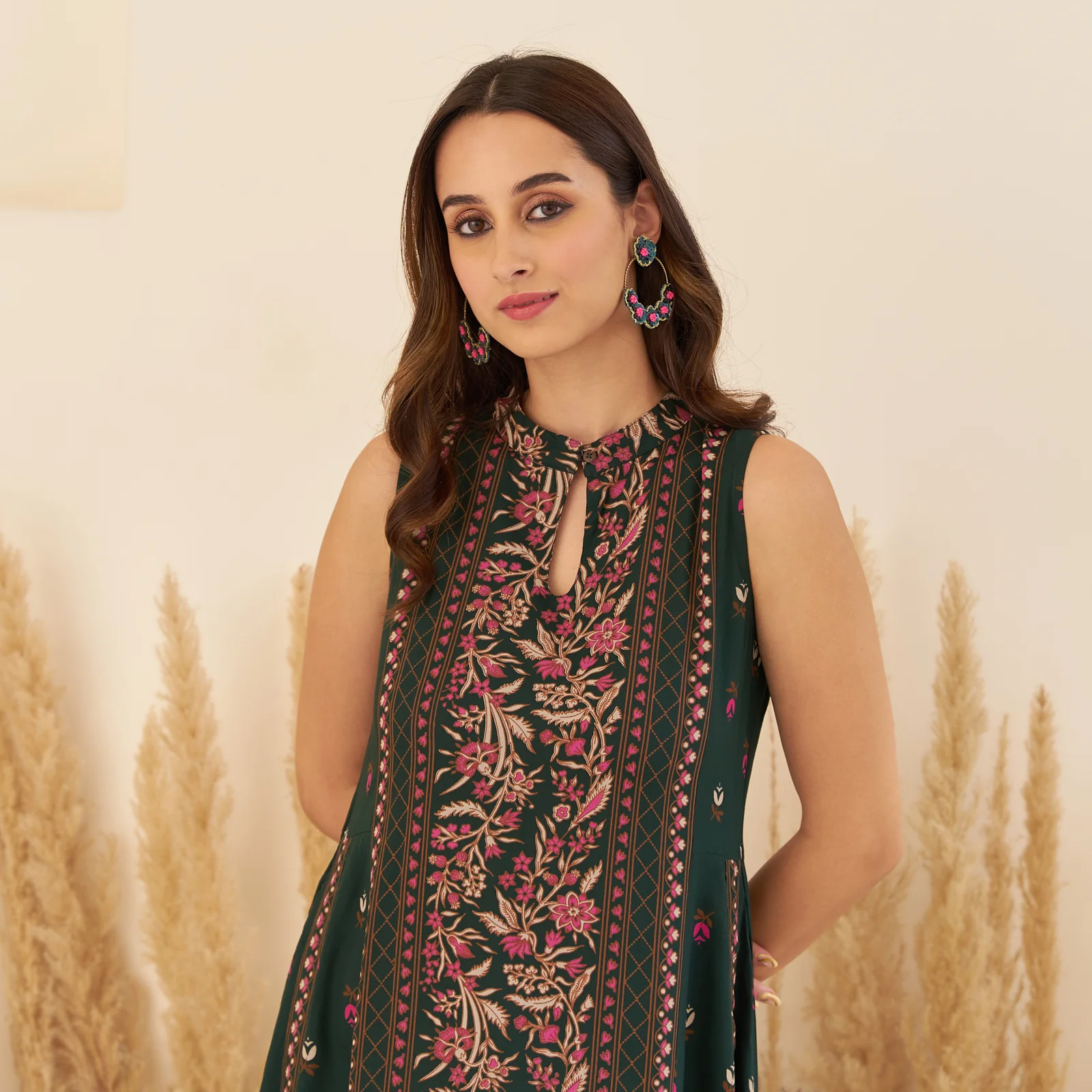 Emerald Green Floral Mandarin Collar Dress - Image 2